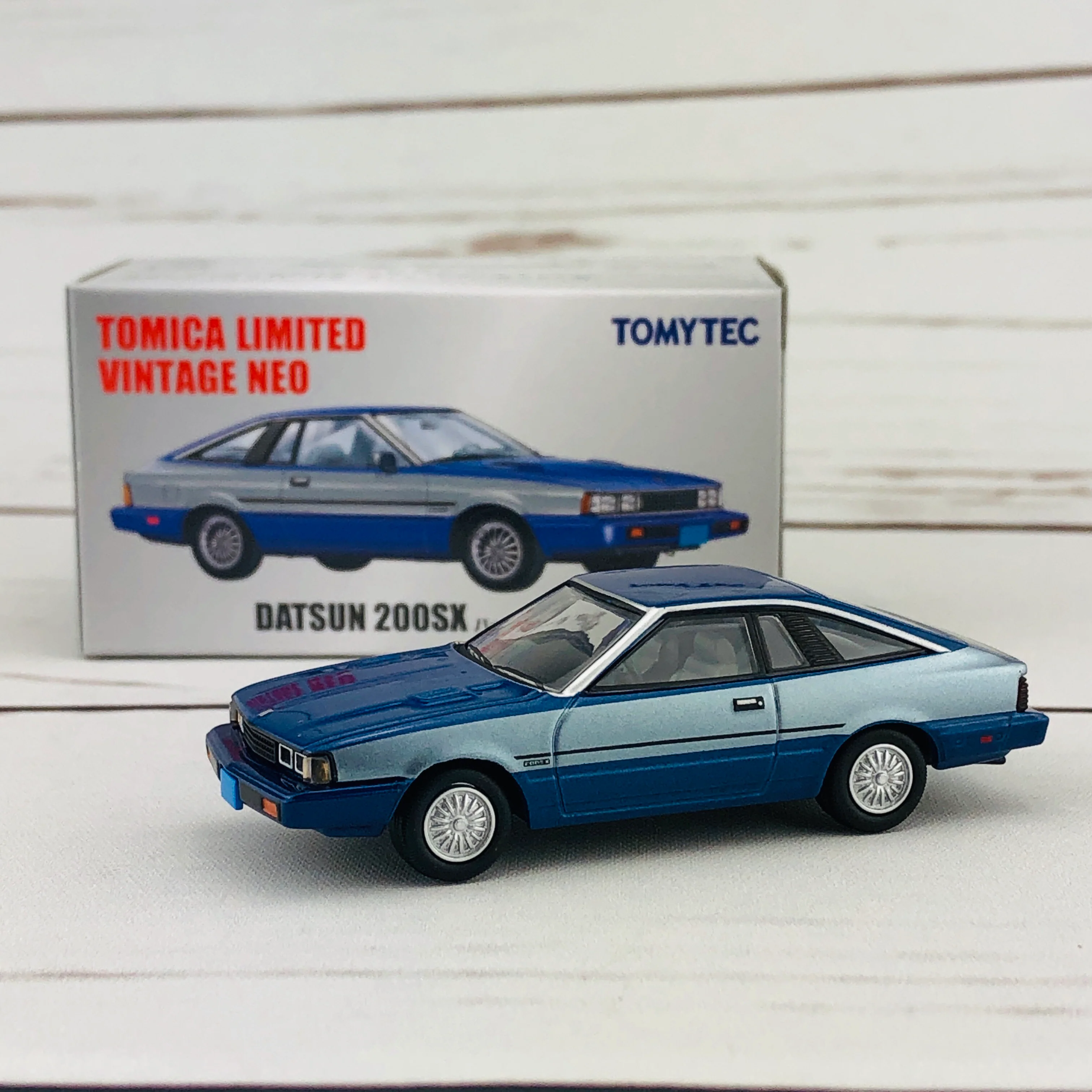 Tomica Limited Vintage Neo The Japanese Car Era Vol.12 Datsun 200SX - Image 6