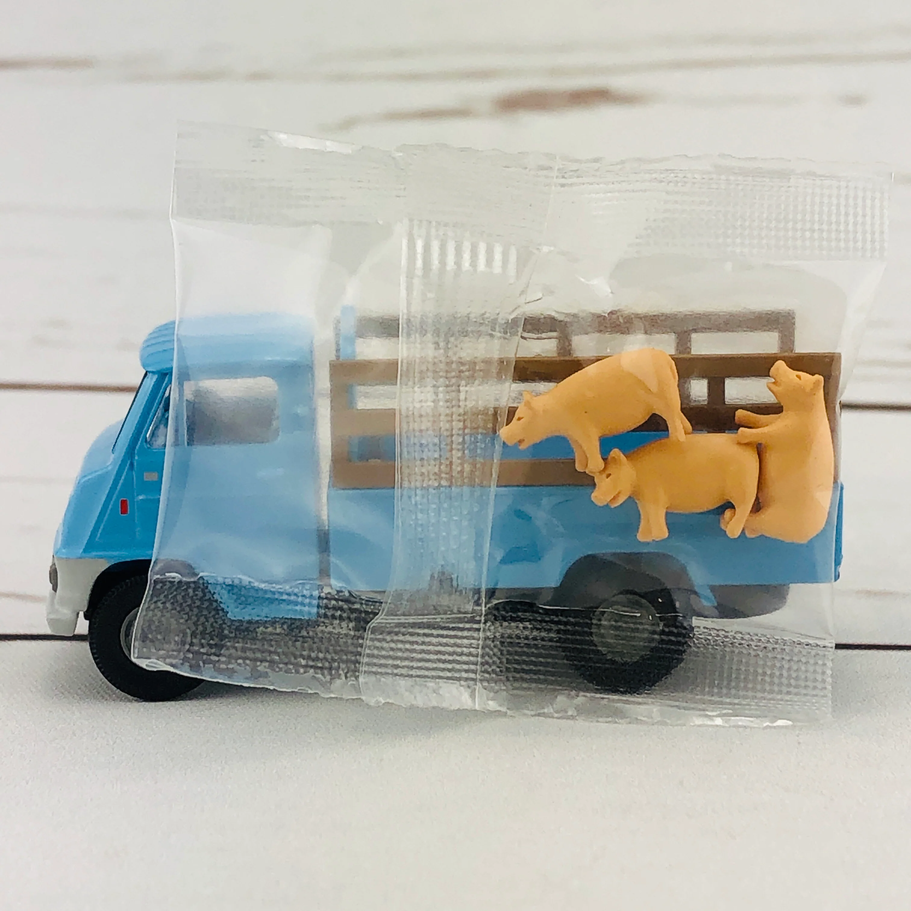 Tomica Limited Vintage Toyota Toyoace Livestock Truck LV-72b - Image 9