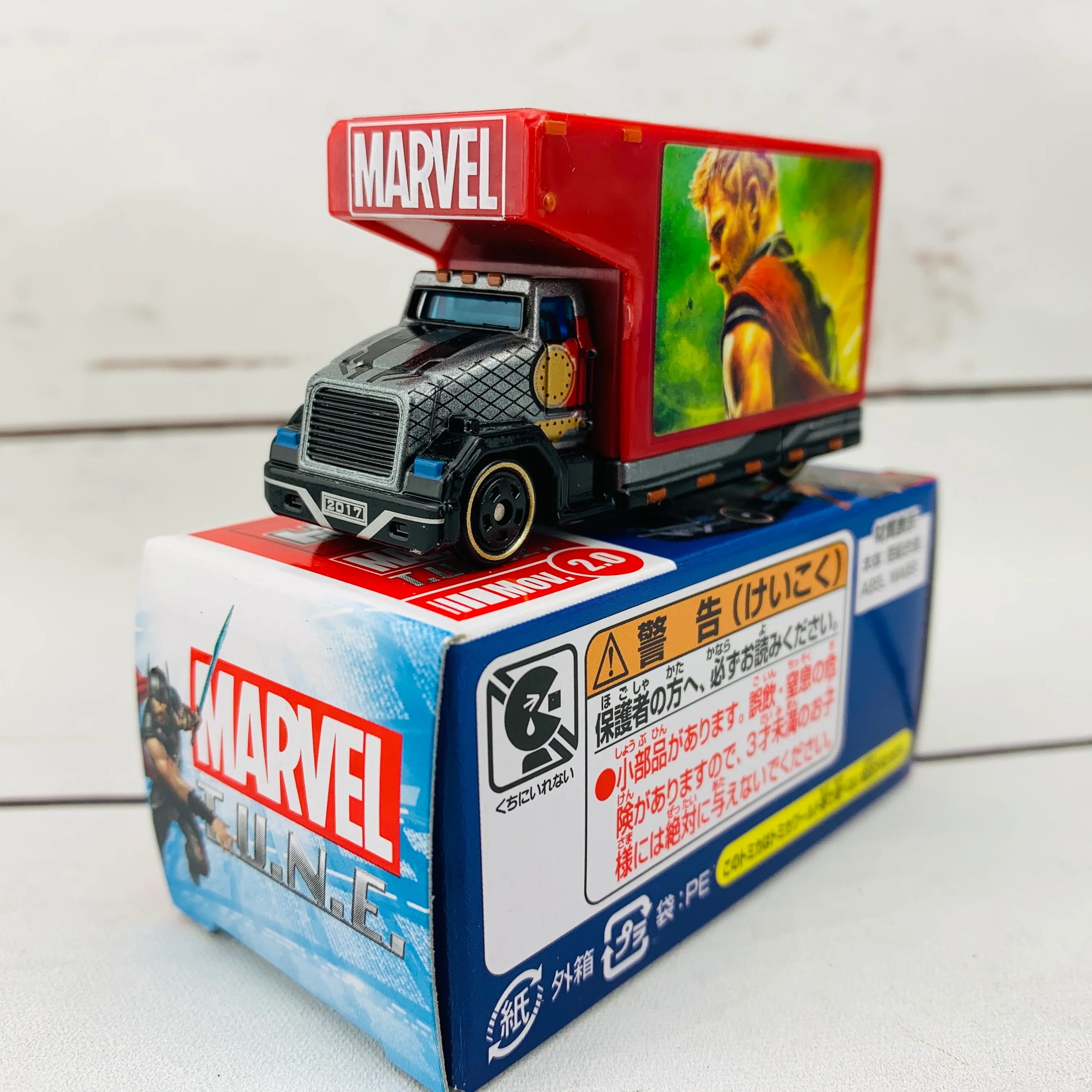 TOMICA MARVEL T.U.N.E. Evo. 2.0 AD TRUCK THOR - Image 2