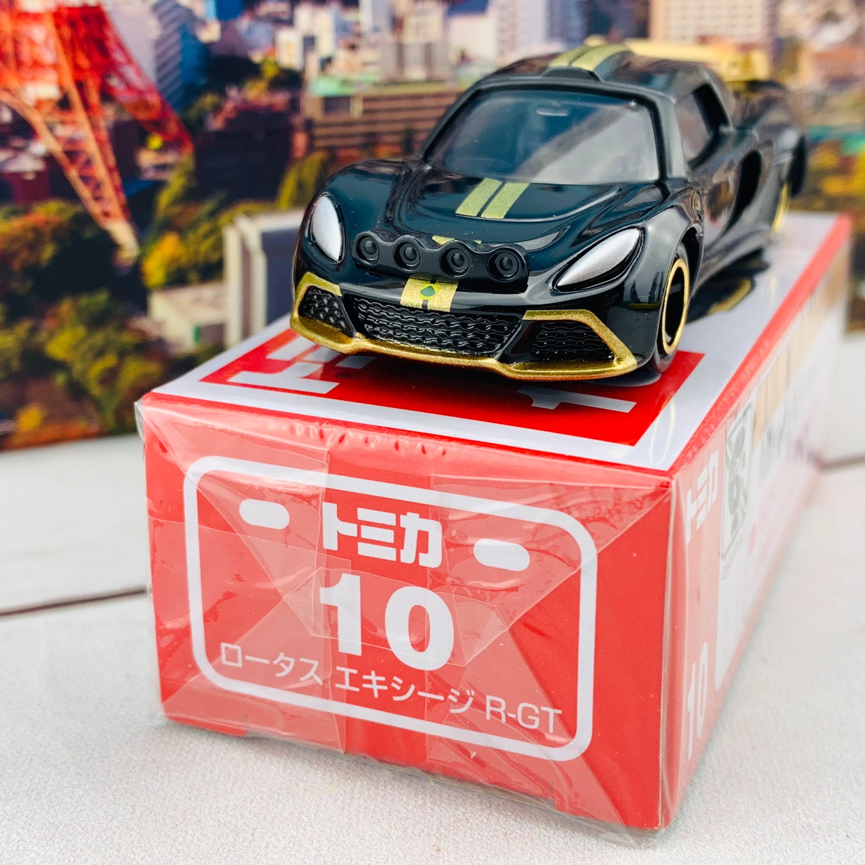 Tomica 10 Lotus Exige R-GT - Image 3