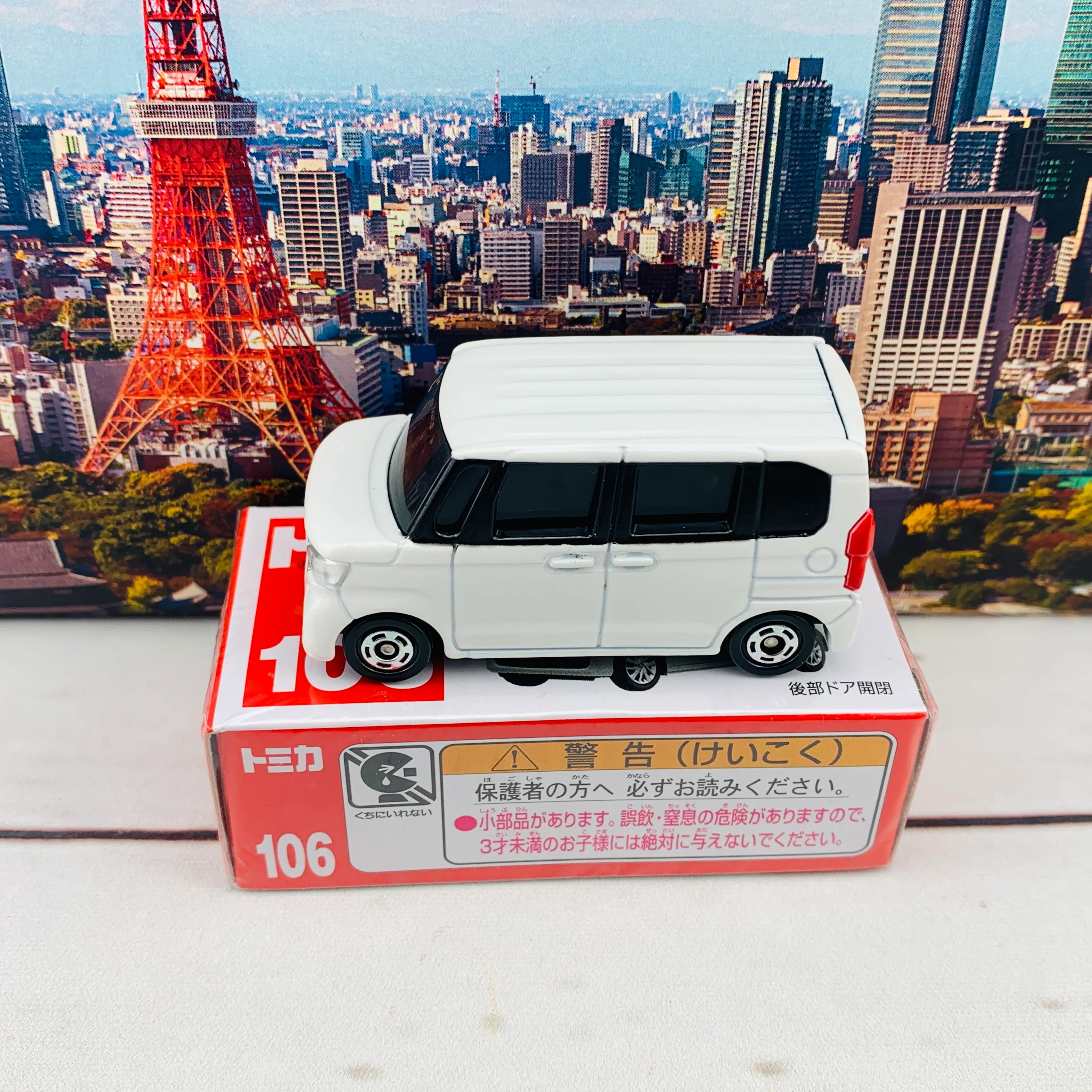 Tomica 106 Honda N BOX - Image 4