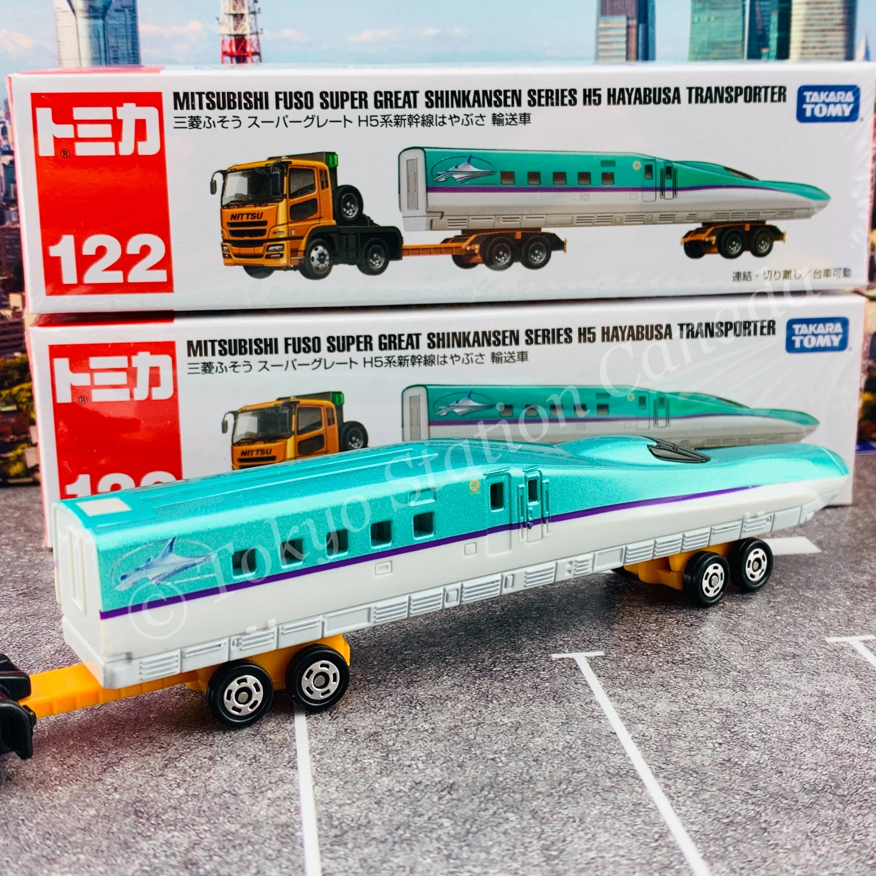 TOMICA 122 Mitsubishi Fuso Super Great Shinkansen Series H5 Hayabusa Transporter - Image 3