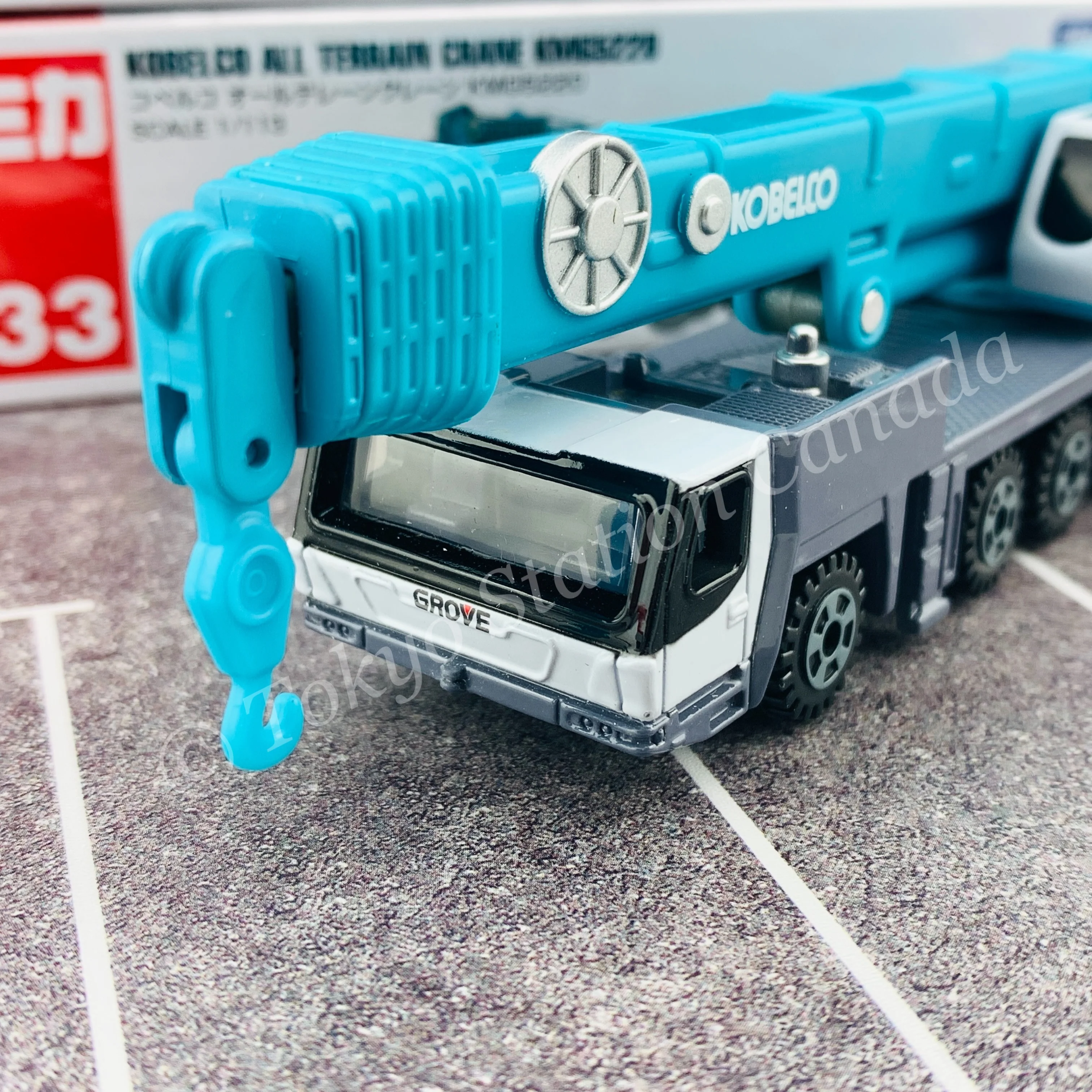 TOMICA 133 Kobelco All Terrain Crane KMG5220 - Image 5