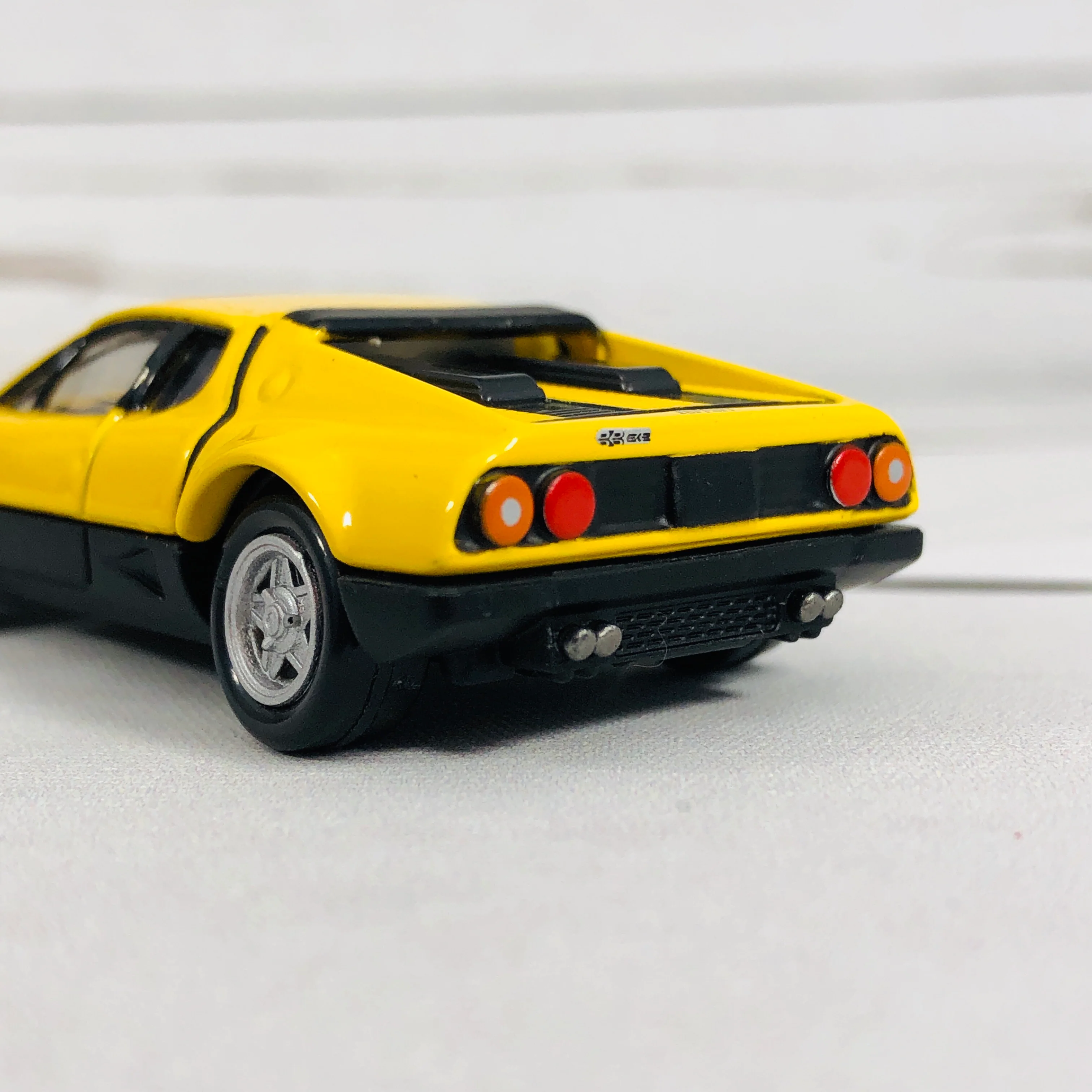 Tomica Premium 17 Ferrari 512 BB (Tomica Premium Release Commemorative Specificationトミカプレミアム発売記念仕様) - Image 9