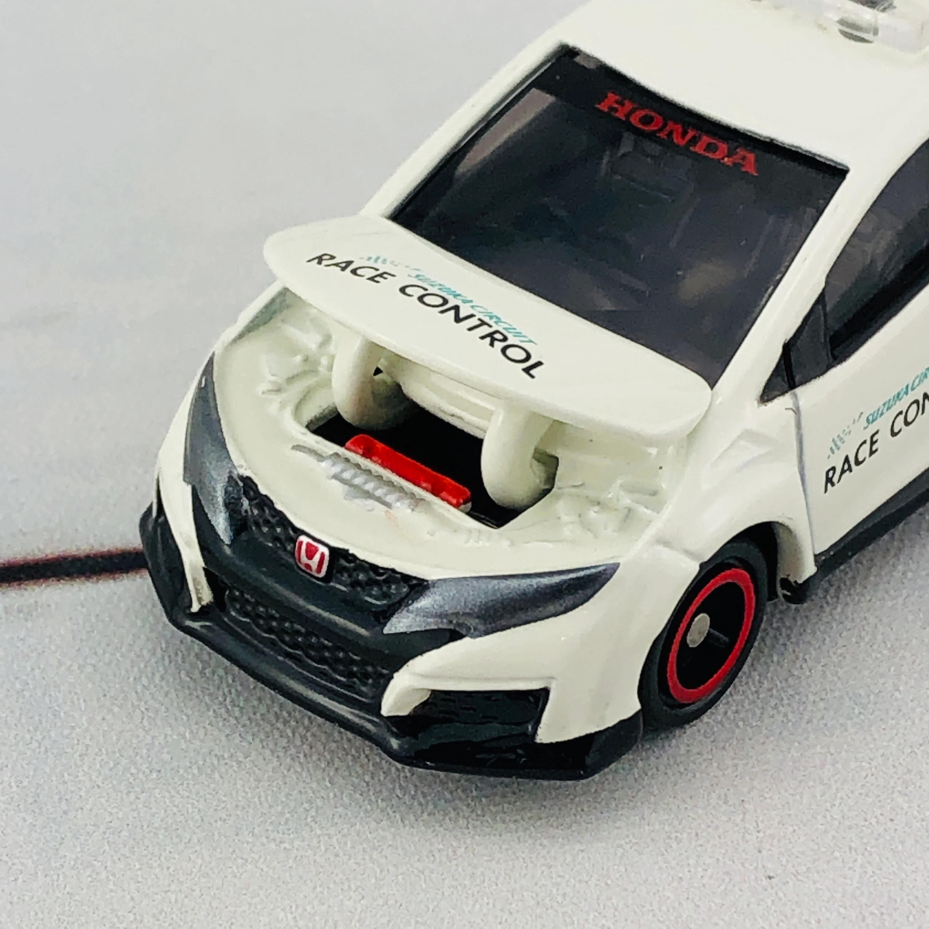 Tomica No.40 AEON Limited Honda Civic FK2 TYPE-R Suzuka Race Circuit Race Control Car - Image 6