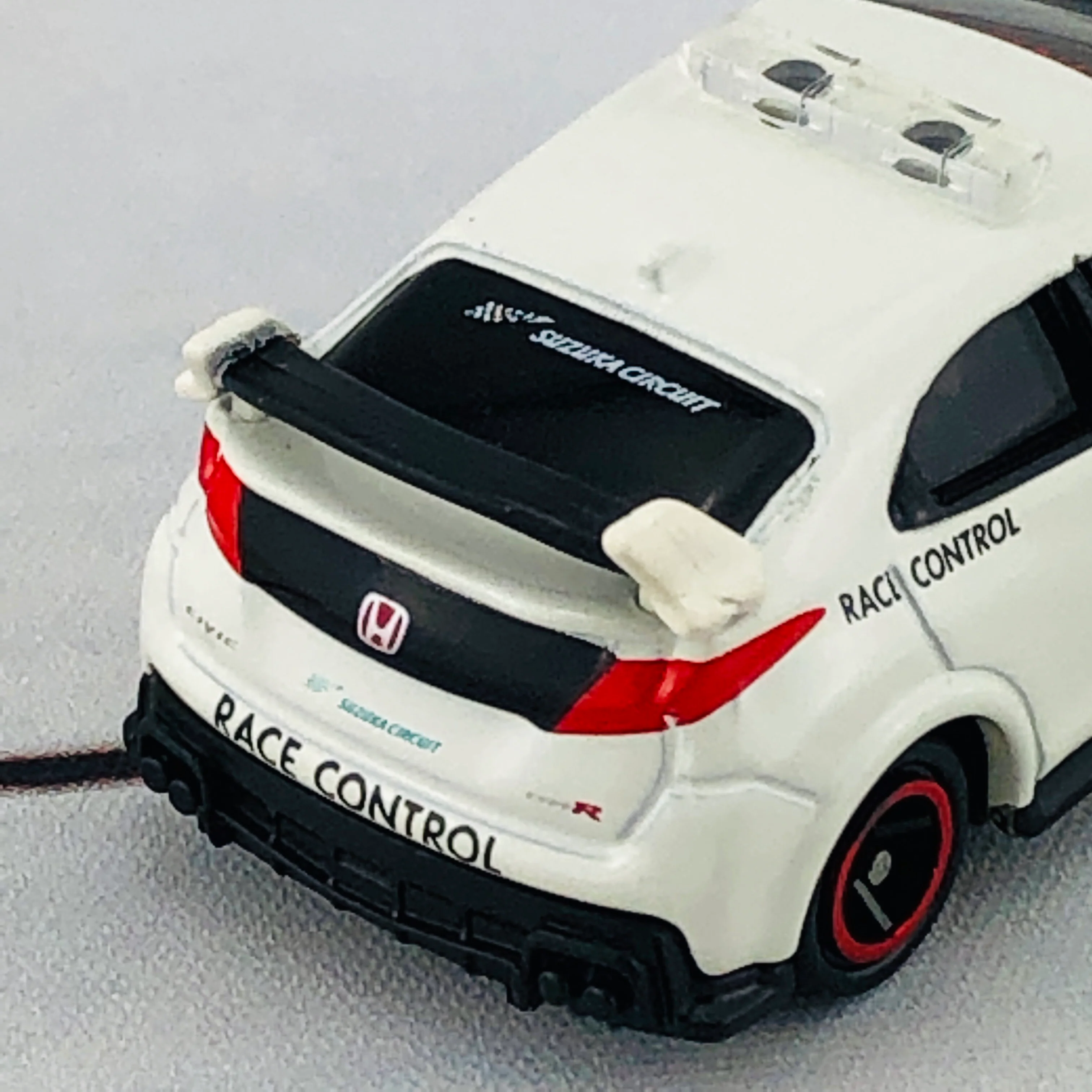 Tomica No.40 AEON Limited Honda Civic FK2 TYPE-R Suzuka Race Circuit Race Control Car - Image 7