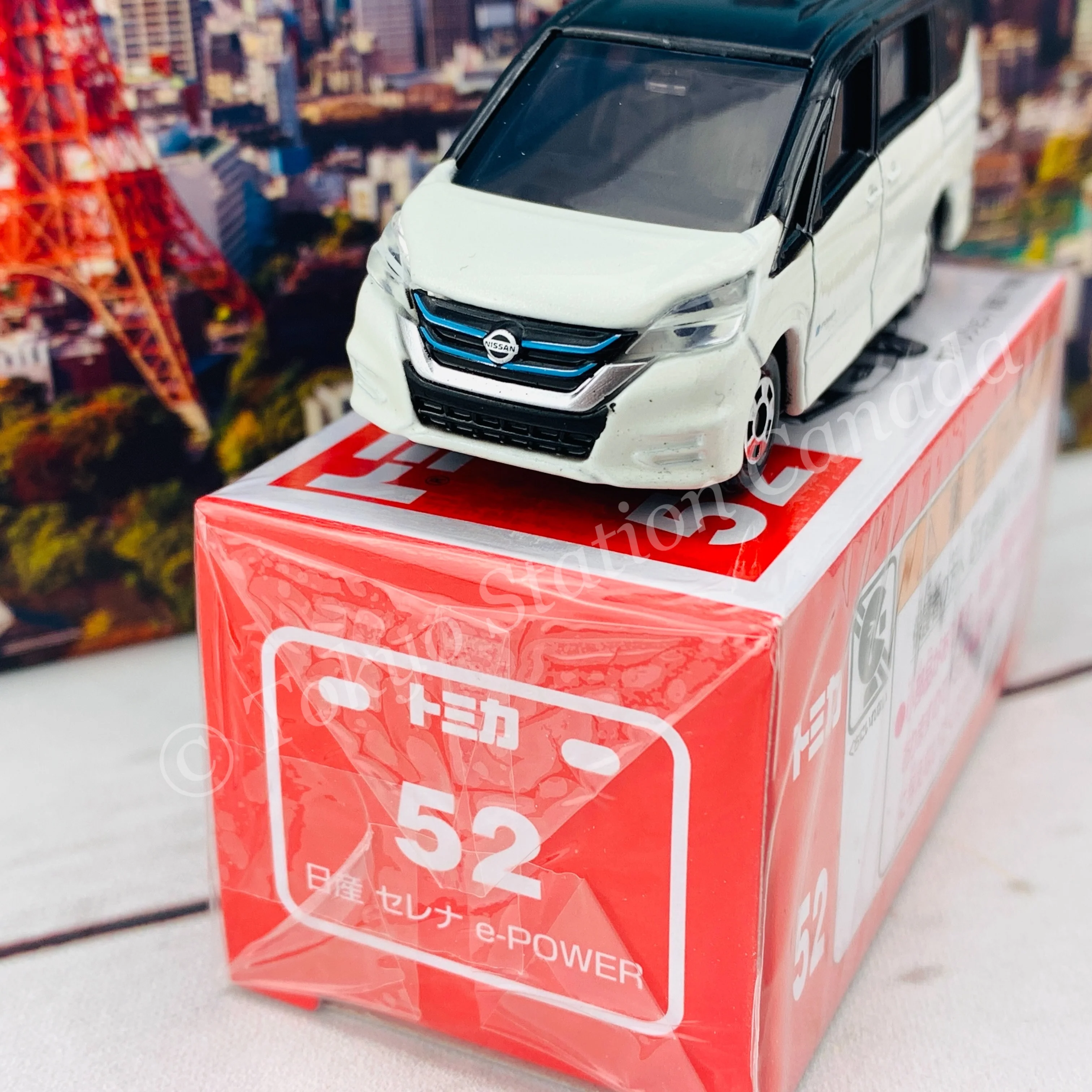 TOMICA 52 Nissan Serena e-Power - Image 2