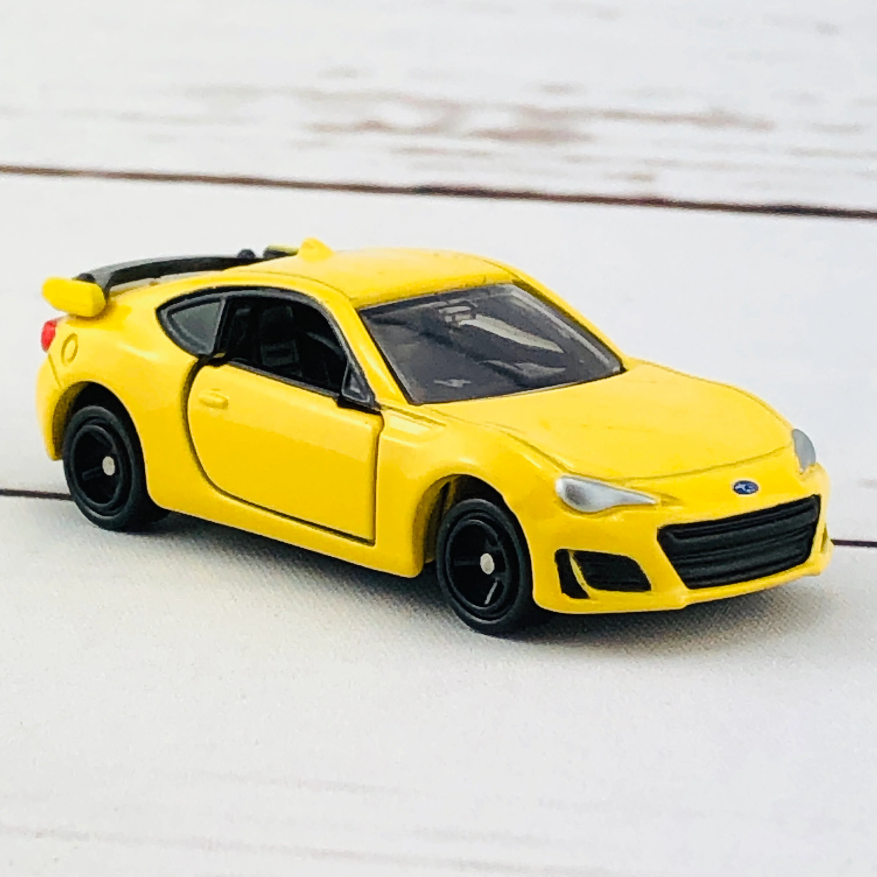TOMICA 6 Subaru BRZ Yellow First Edition (初回特別仕様) - Image 7