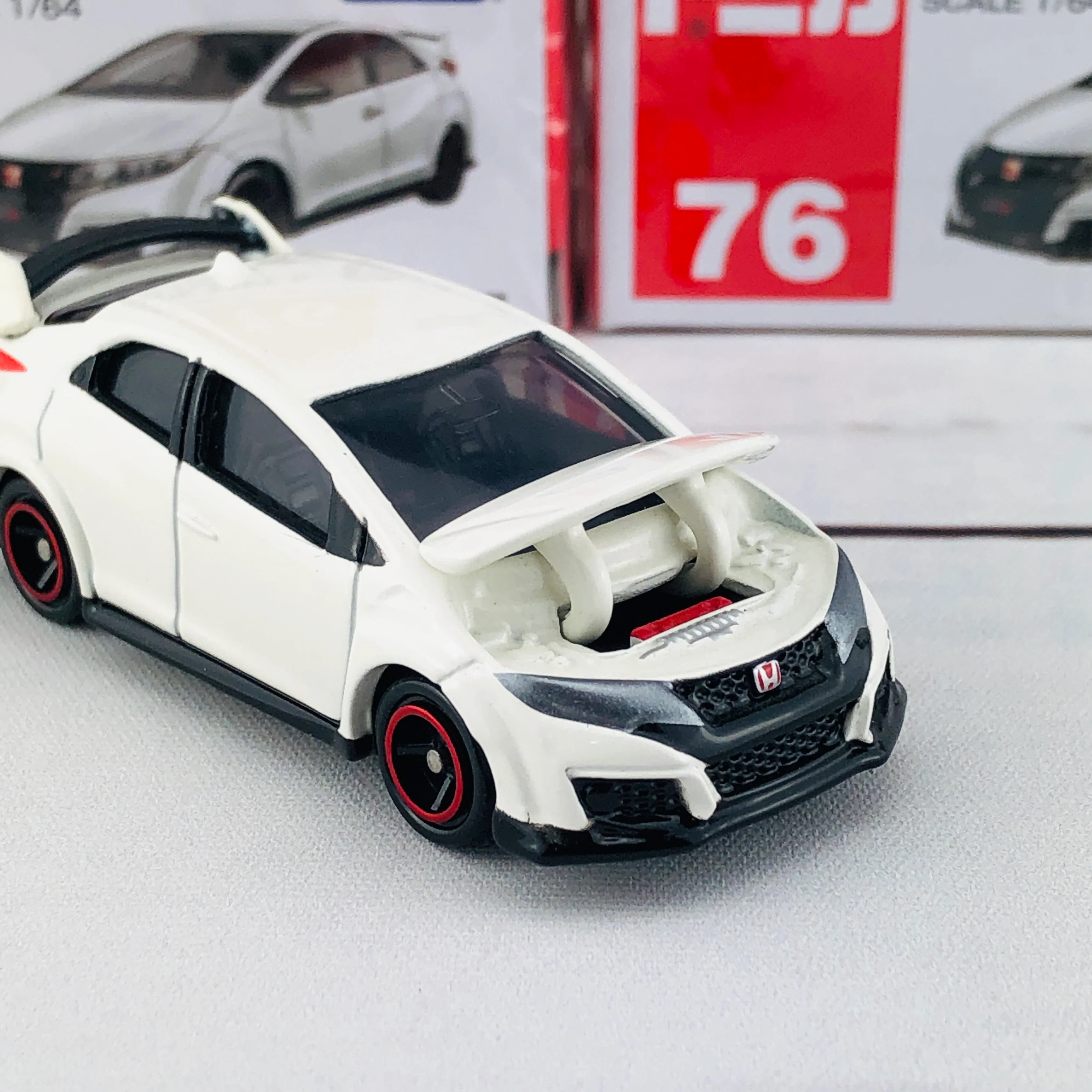 Tomica 76 Honda CIVIC TYPE R FK2 1/64 - Image 6