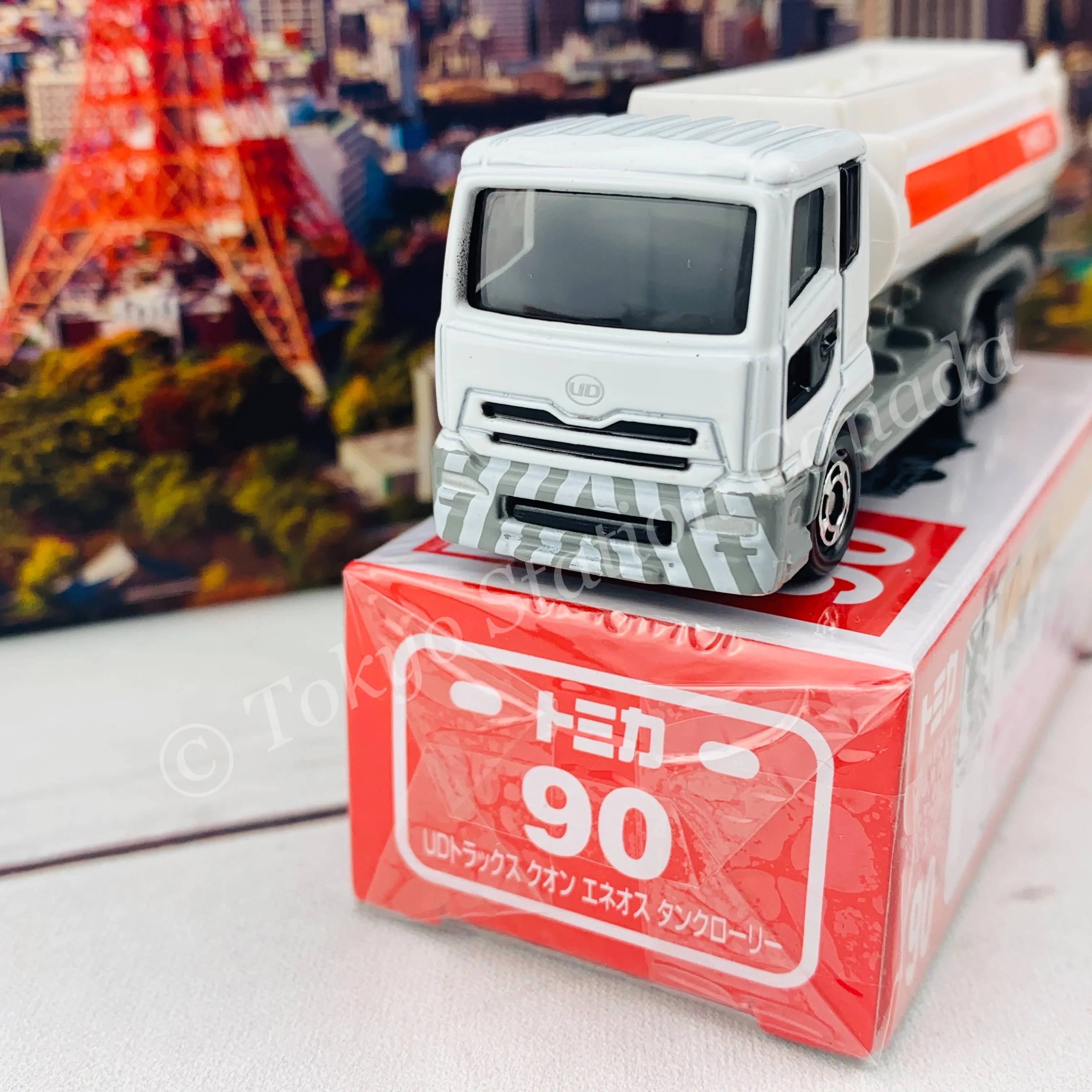 TOMICA 90 UD Trucks Quon Eneos Tank Lorry 4904810858249 - Image 3