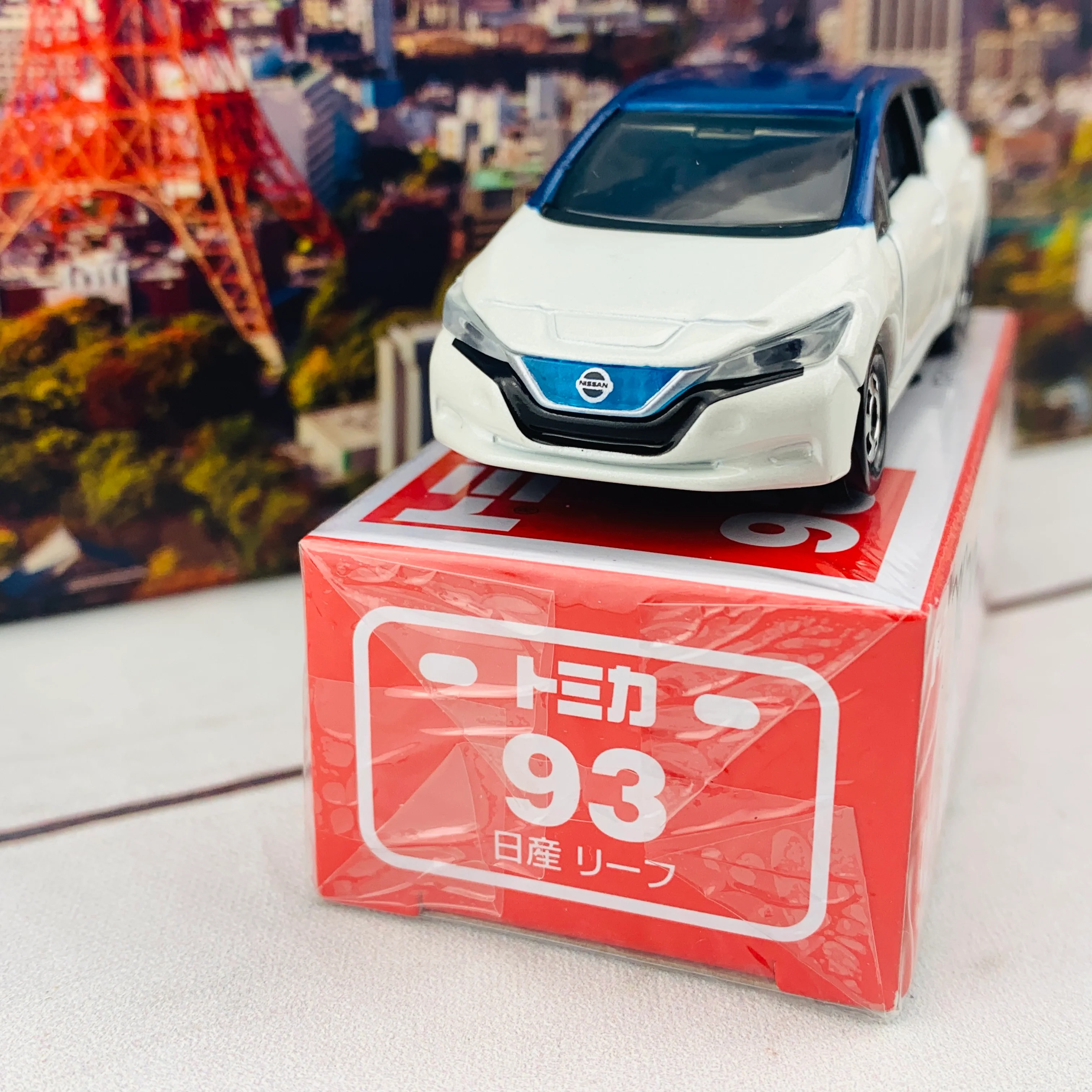 TOMICA 93 Nissan Leaf - Image 3