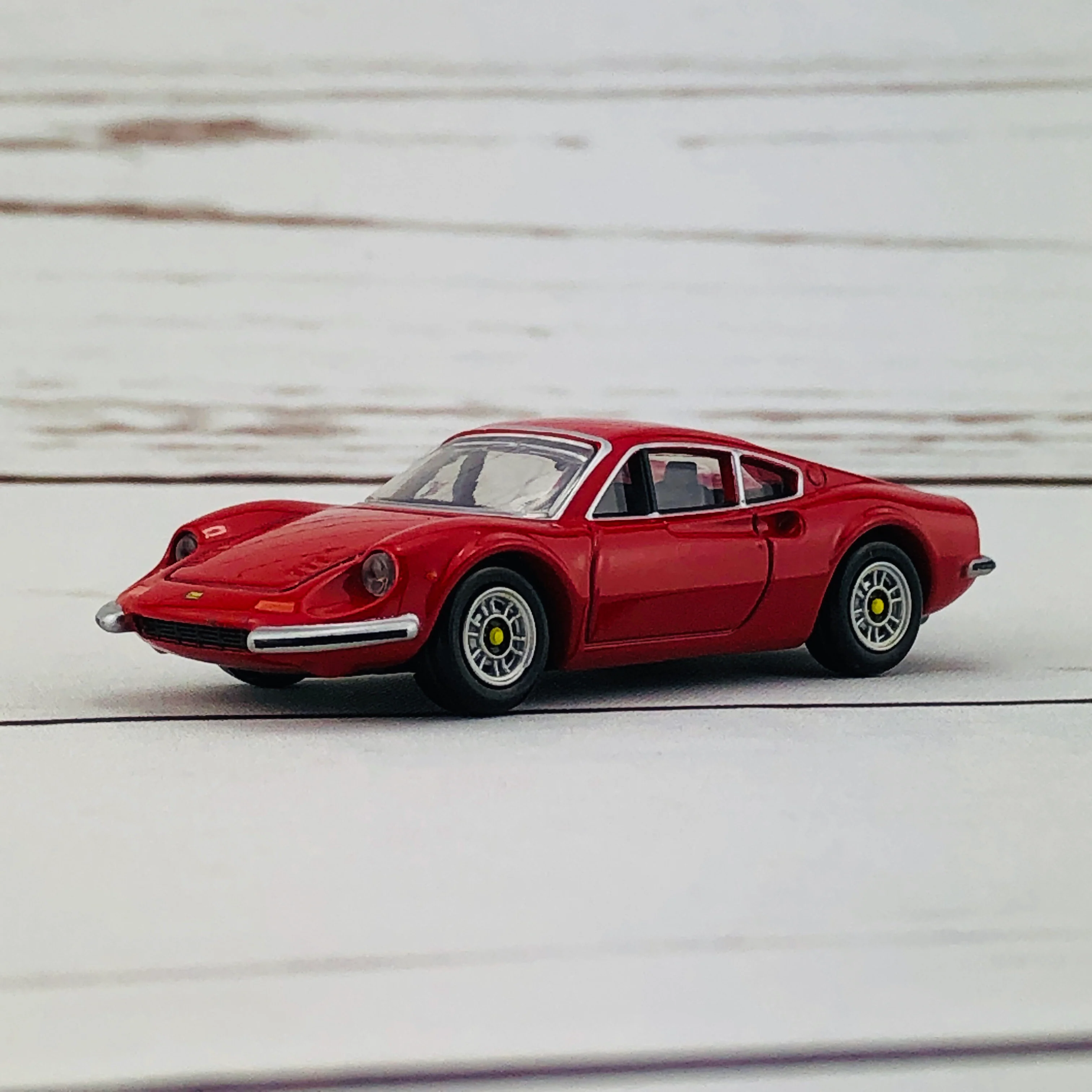 Tomica Premium 13 Ferrari DINO 246 GT - Image 3
