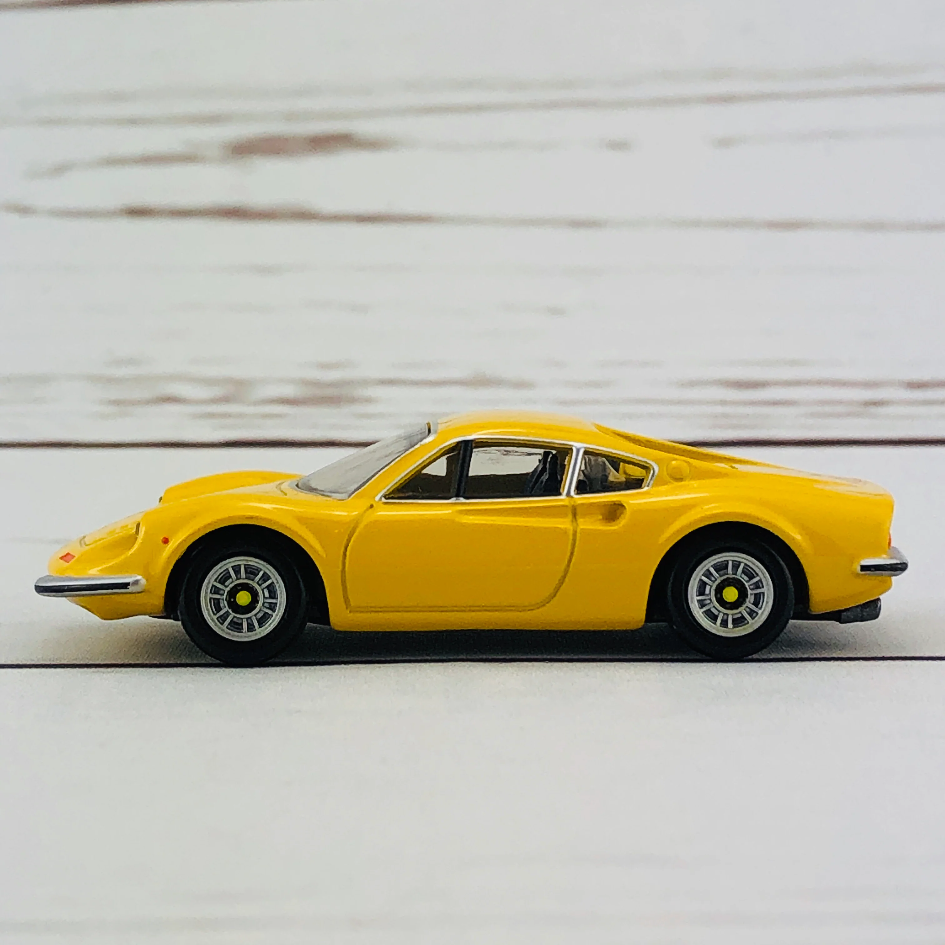 Tomica Premium 13 Ferrari DINO 246 GT(Tomica Premium Release Commemorative Specificationトミカプレミアム発売記念仕様) - Image 2