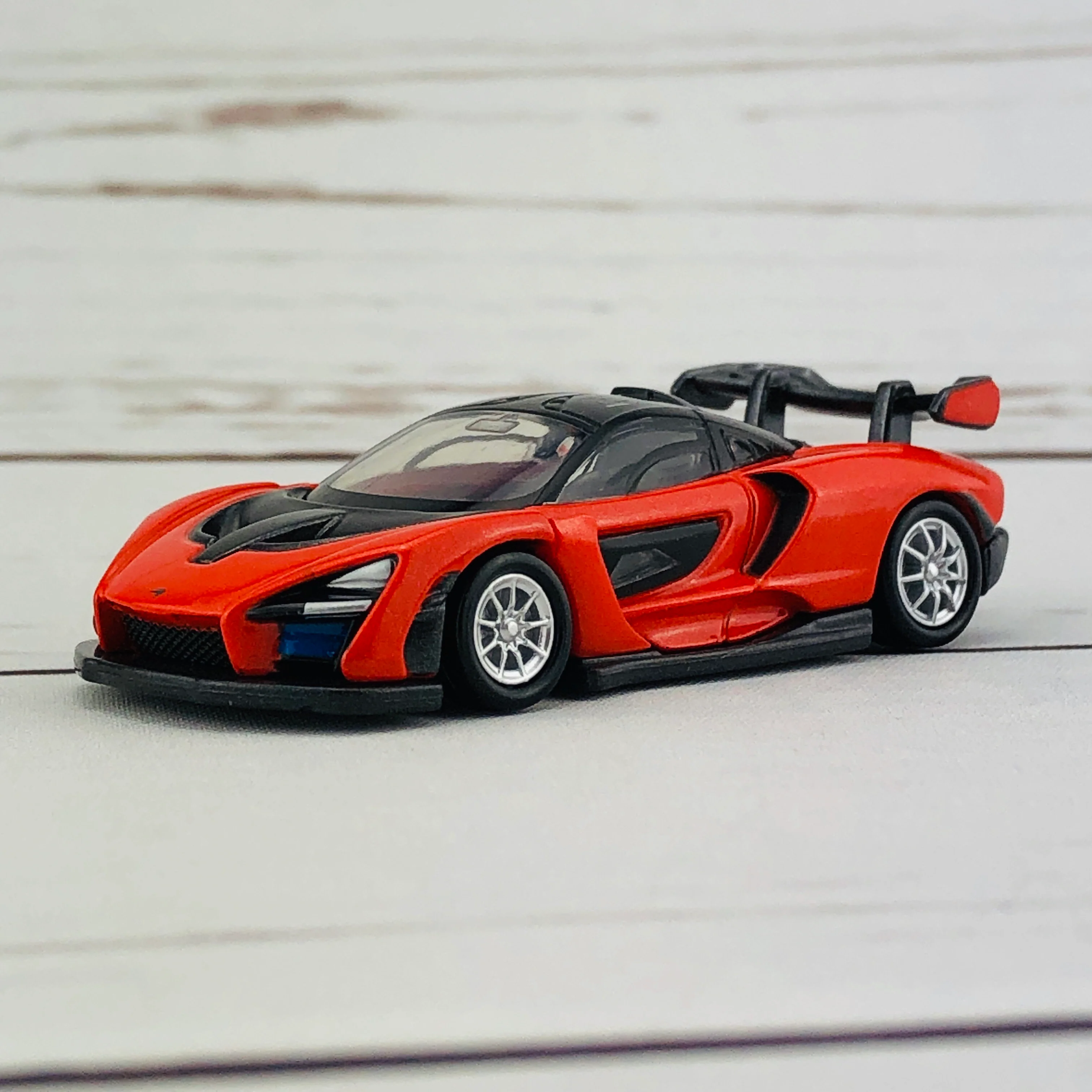 Tomica Premium 14 McLaren Senna (Tomica Premium Release Commemorative Specificationトミカプレミアム発売記念仕様) SuccessActive - Image 3