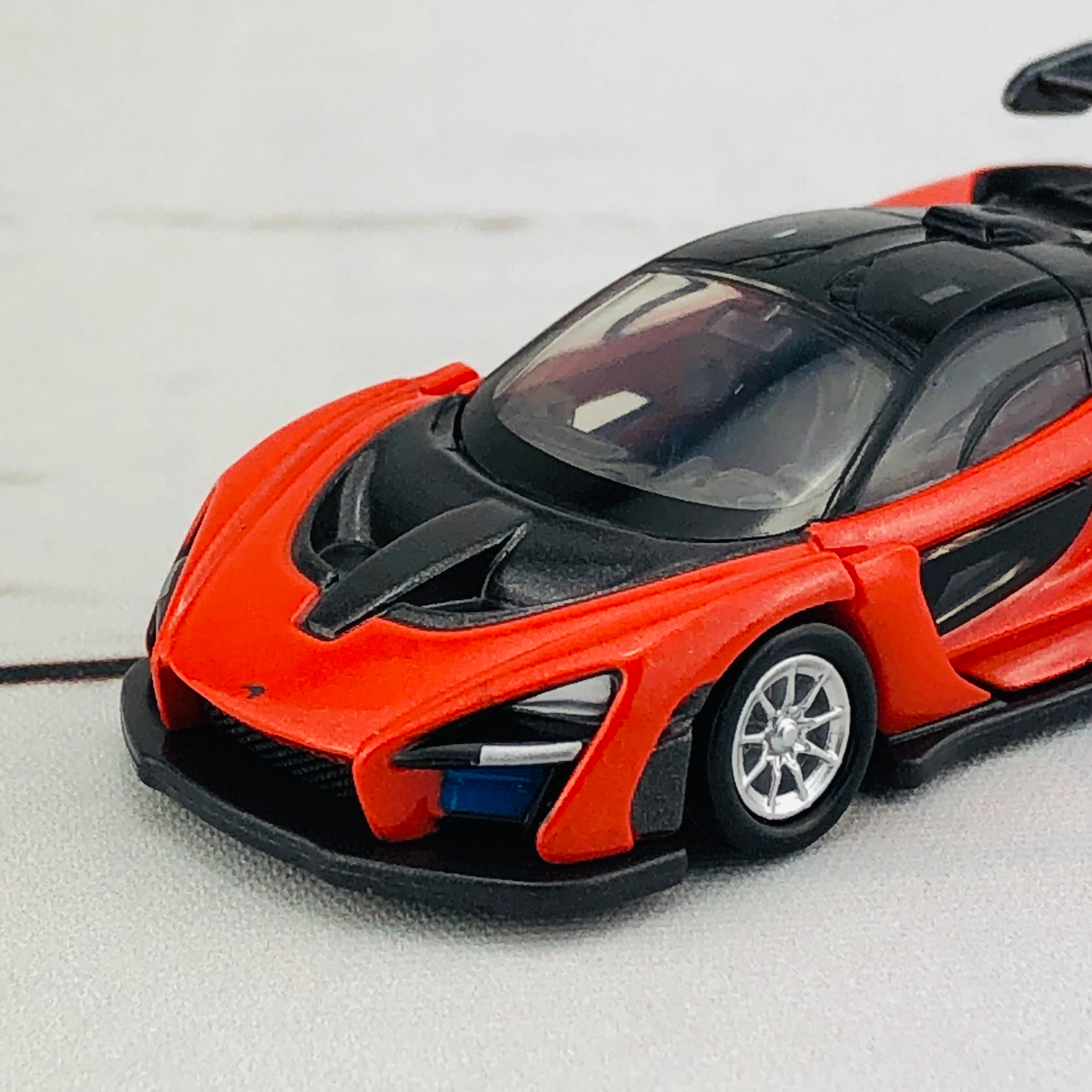 Tomica Premium 14 McLaren Senna (Tomica Premium Release Commemorative Specificationトミカプレミアム発売記念仕様) SuccessActive - Image 4
