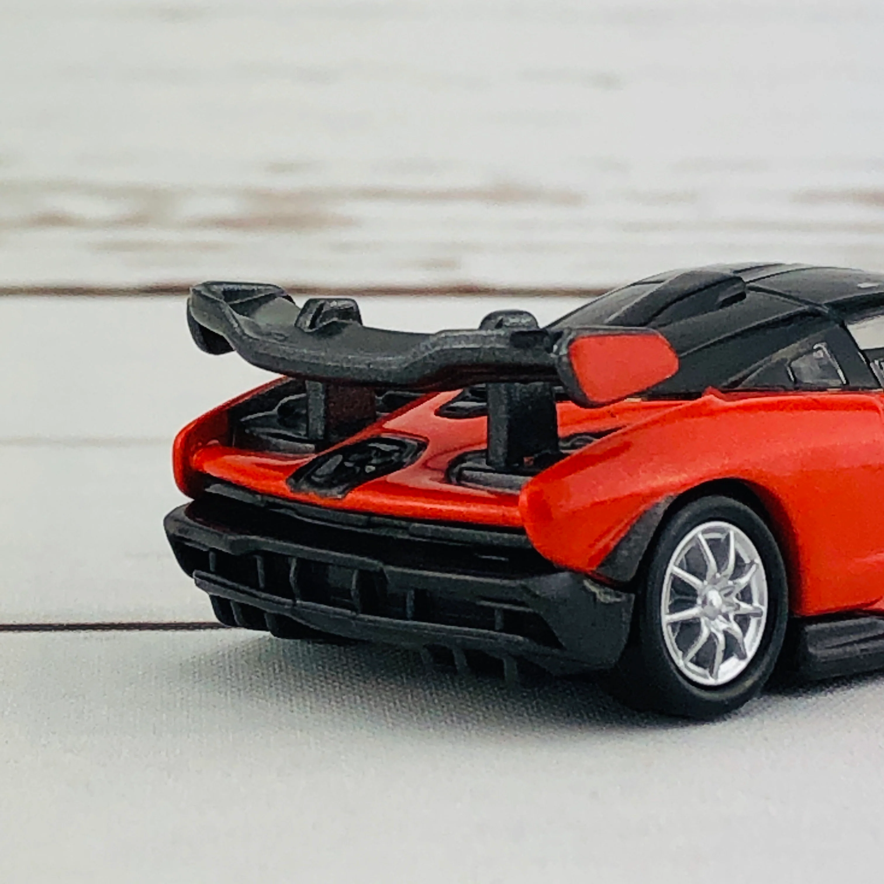 Tomica Premium 14 McLaren Senna (Tomica Premium Release Commemorative Specificationトミカプレミアム発売記念仕様) SuccessActive - Image 5