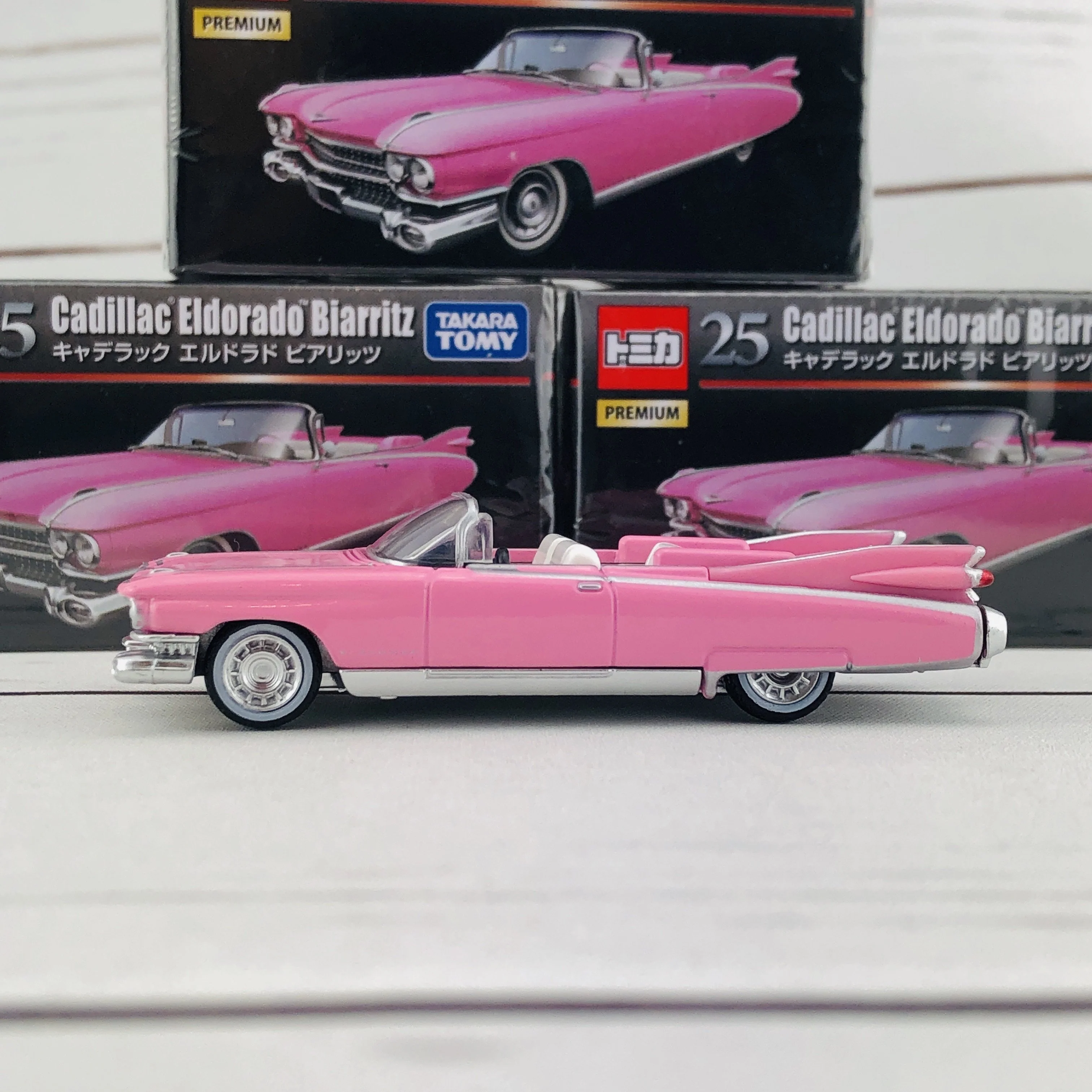 Tomica Premium 25 Cadillac Eldorado Biarritz - Image 2