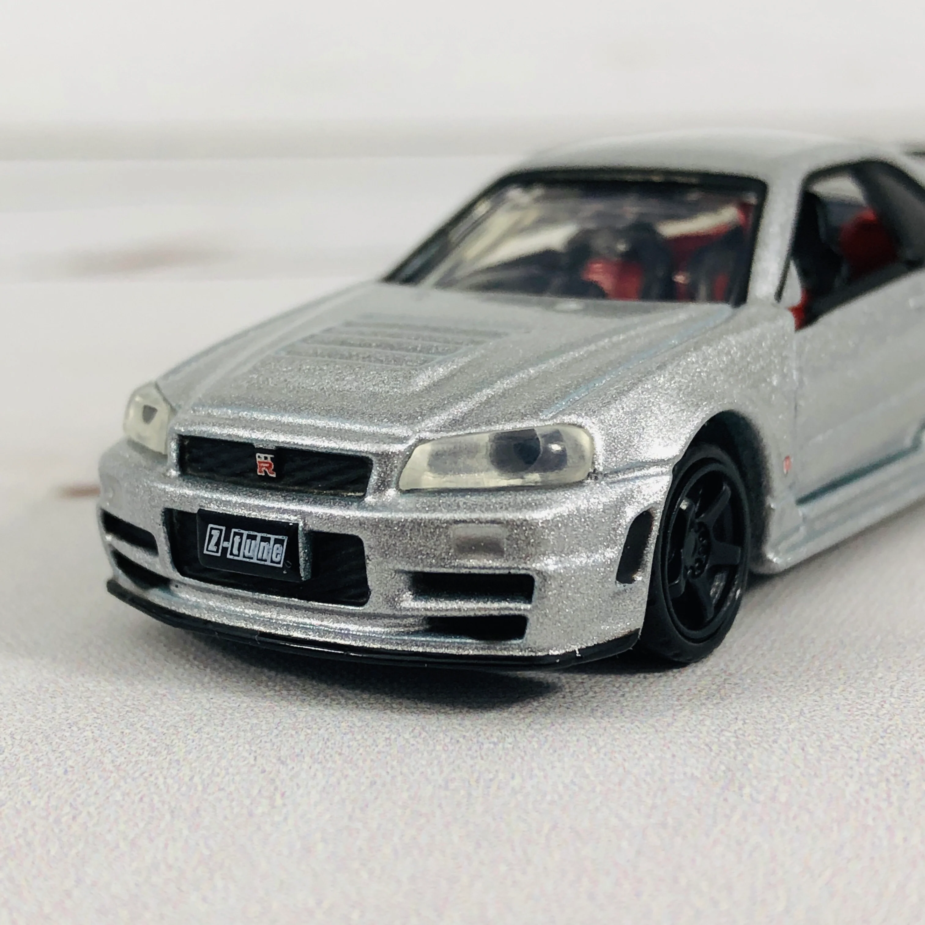 Tomica Premium No.01 NISMO R34 GTR Z-tune - Image 5