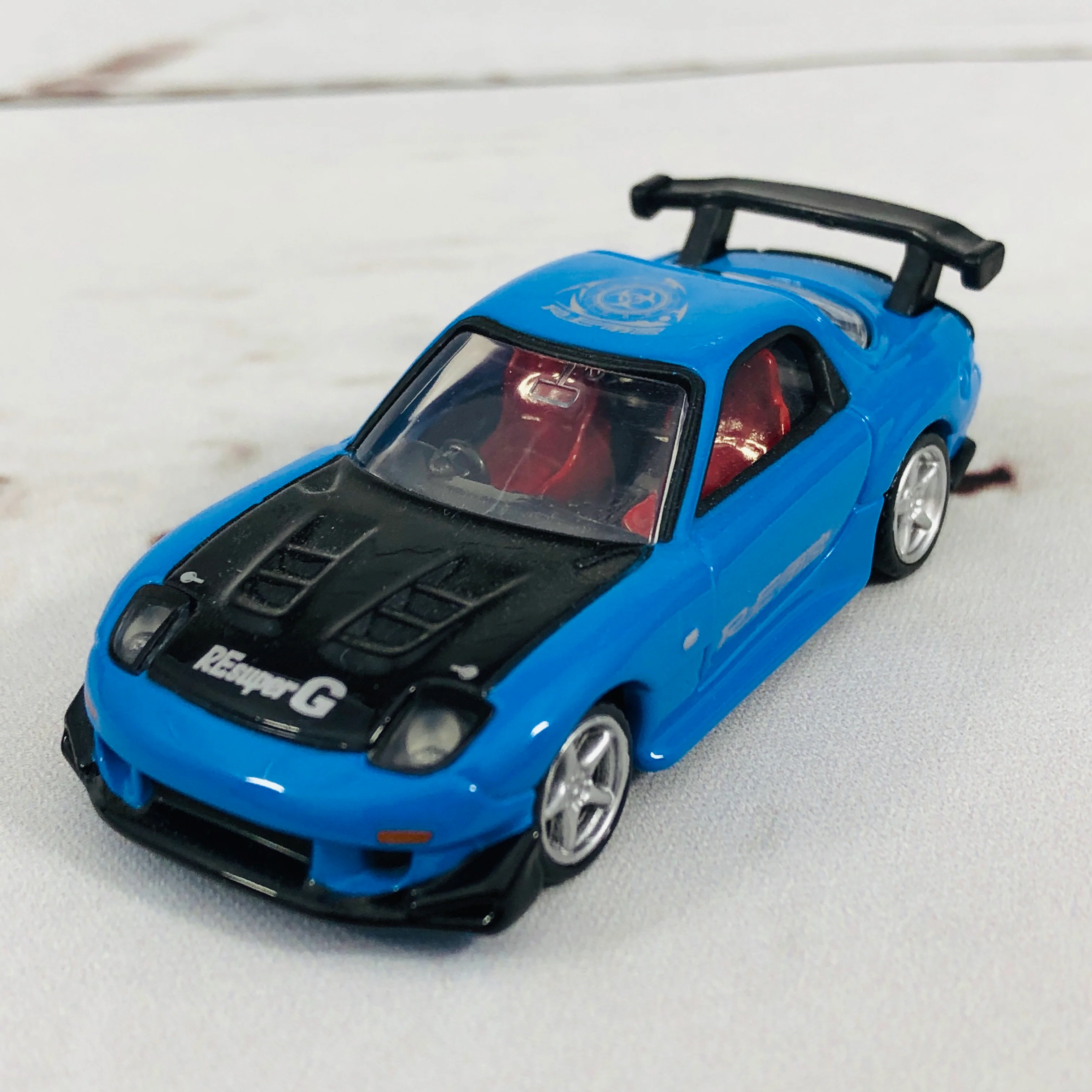 Tomica Premium No.04 Mazda RX7 FD3S RE Amemiya Spec. - Image 4