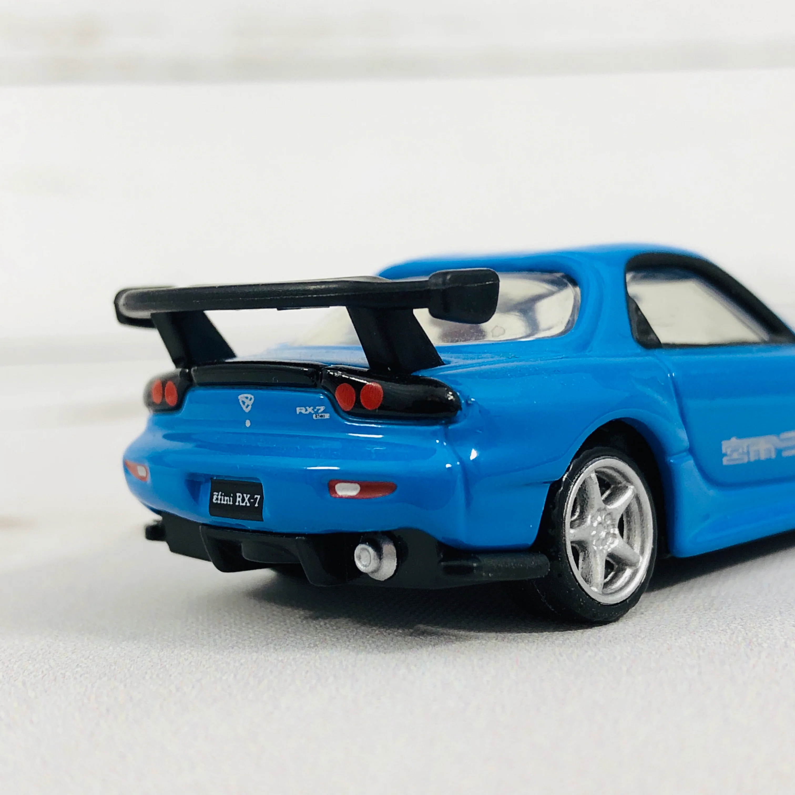 Tomica Premium No.04 Mazda RX7 FD3S RE Amemiya Spec. - Image 7