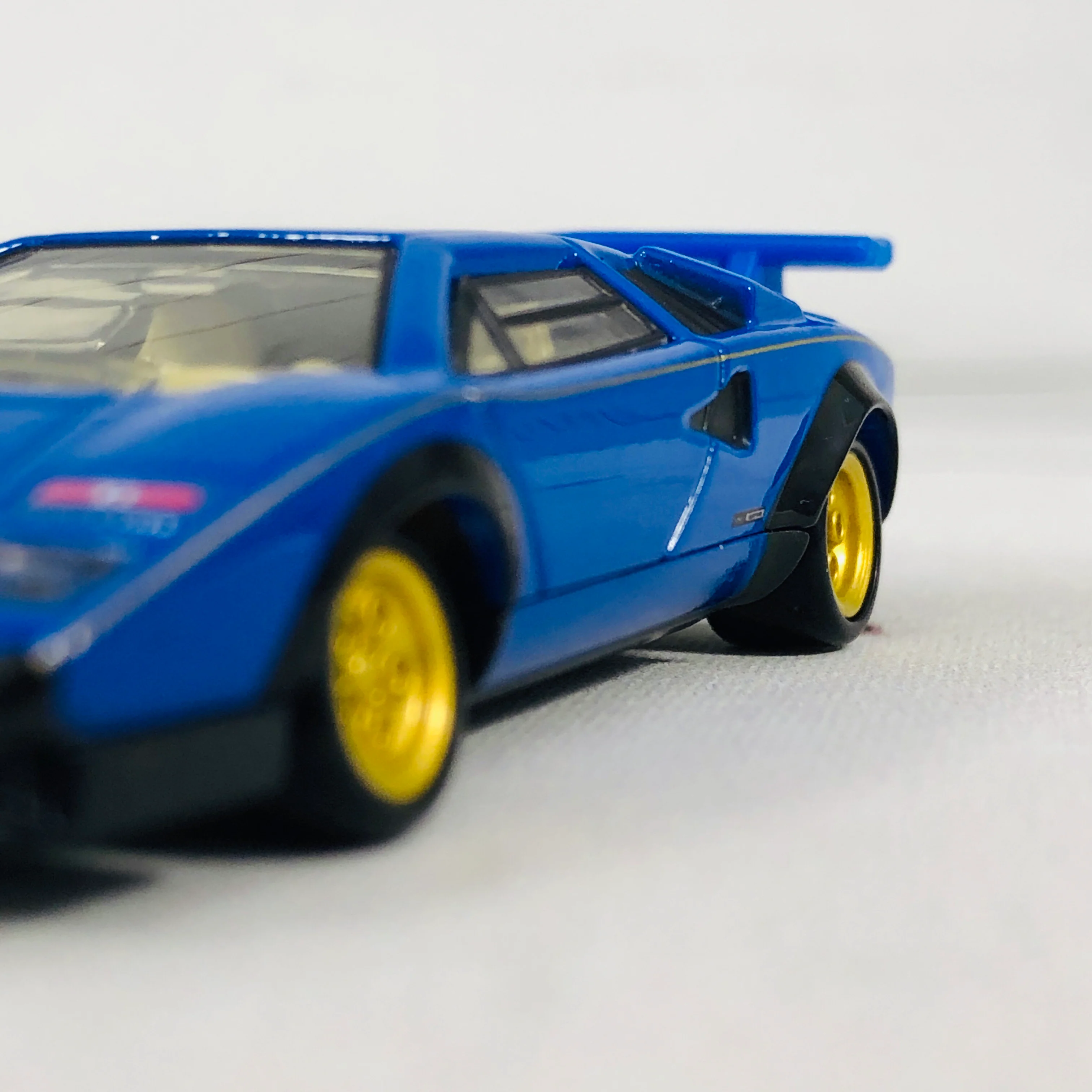 Tomica Premium 10 Lamborghini Countach LP500S - Image 7