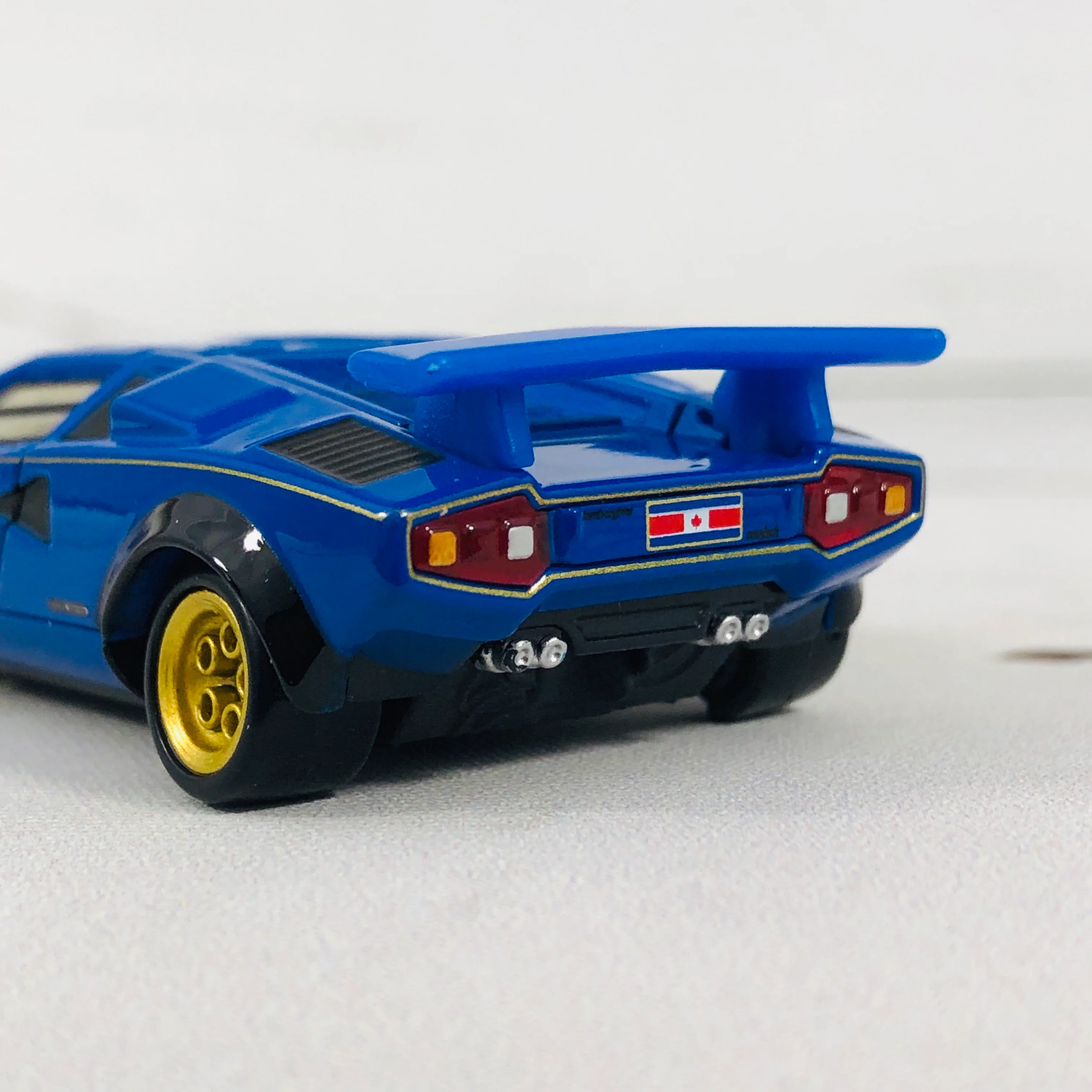 Tomica Premium 10 Lamborghini Countach LP500S - Image 9