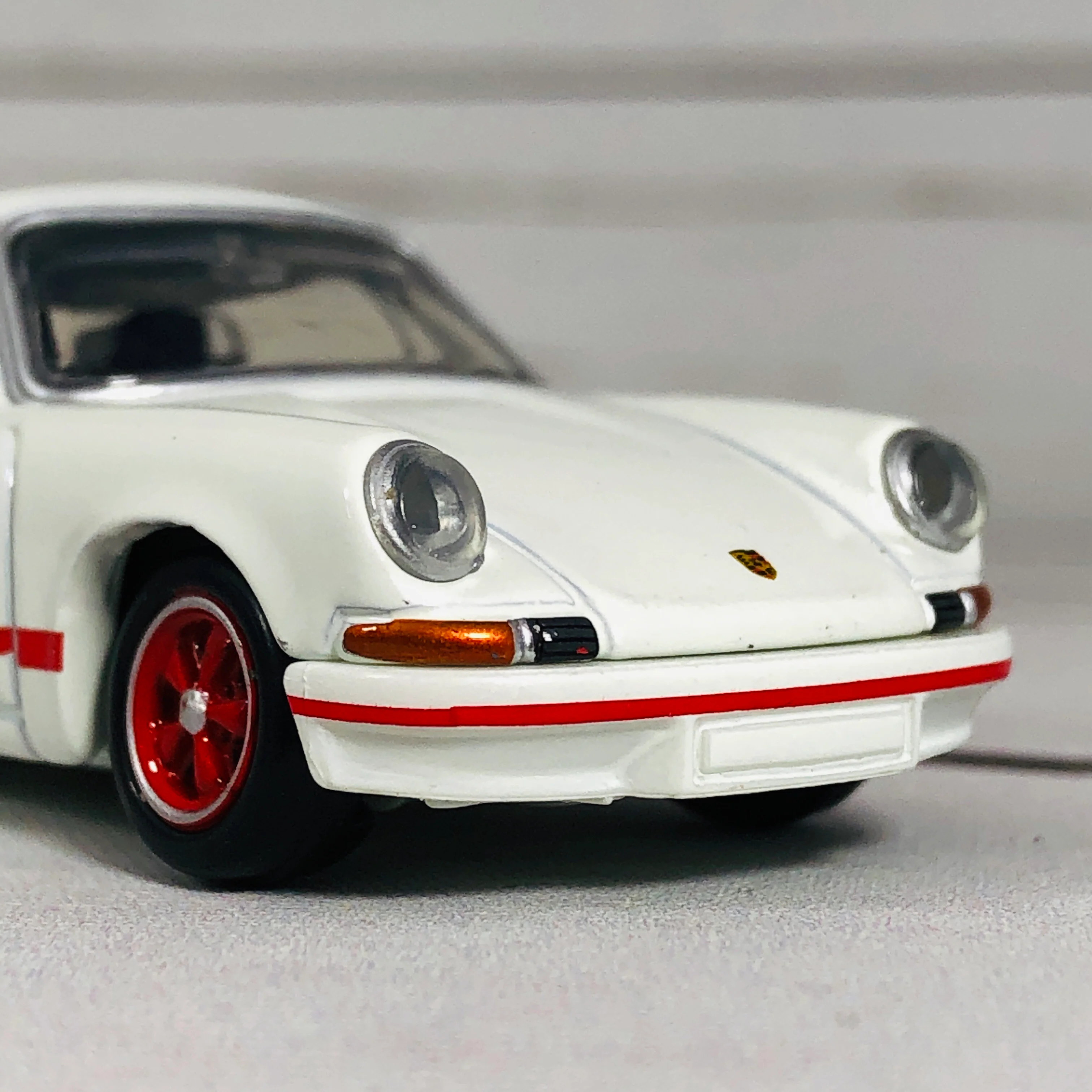 Tomica Premium 12 Porsche 911 Carrera RS 2.7 - Image 10