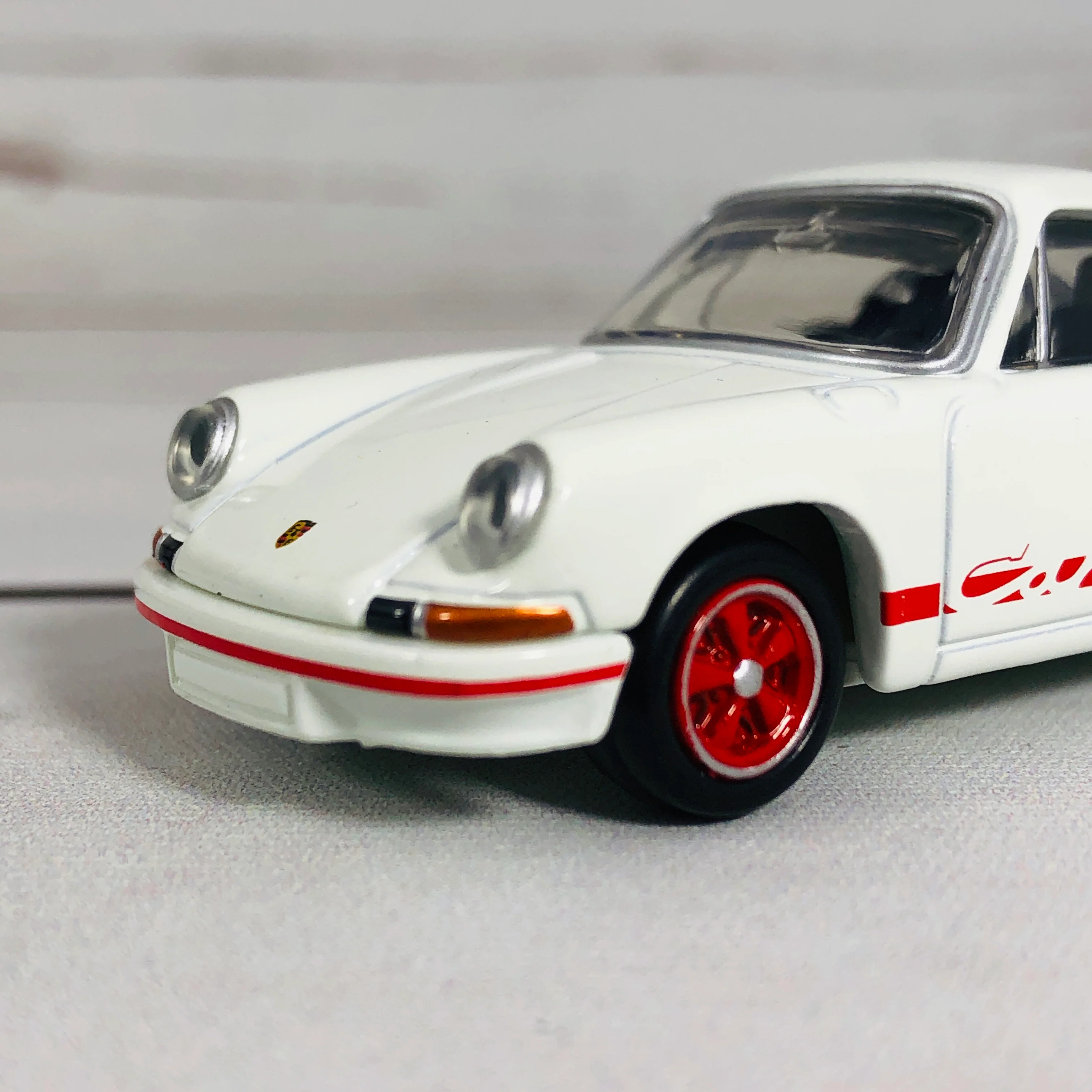 Tomica Premium 12 Porsche 911 Carrera RS 2.7 - Image 8
