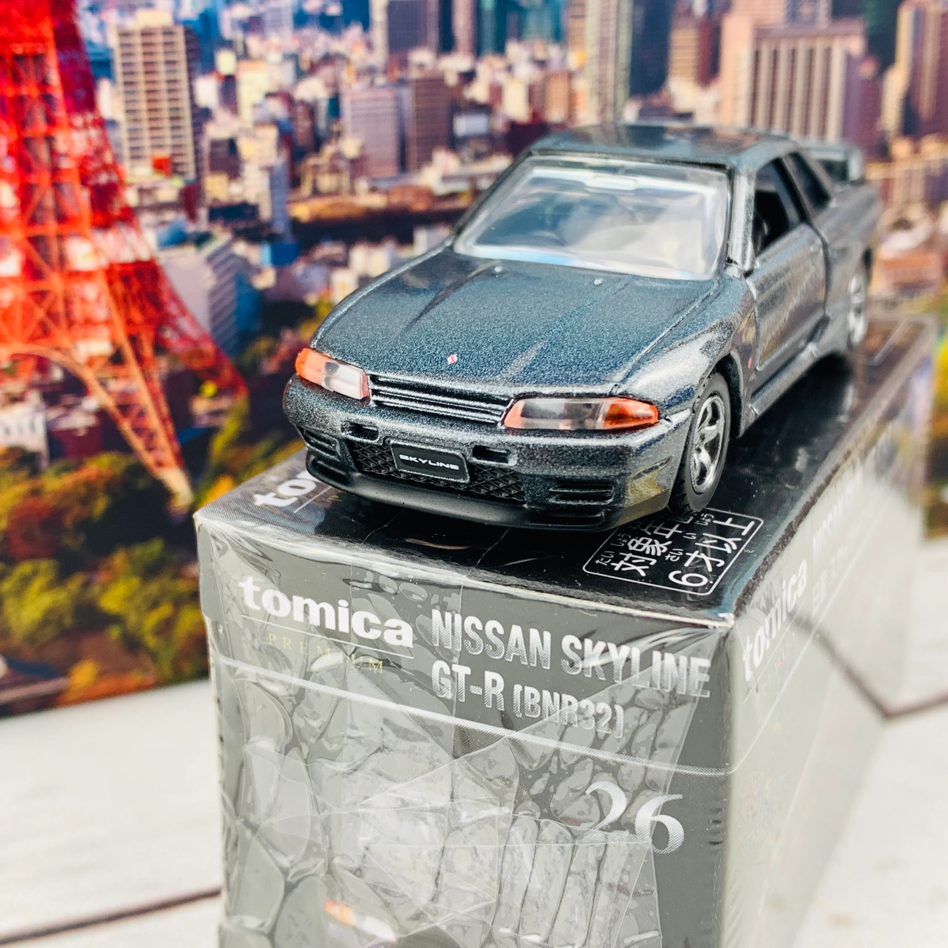 Tomica Premium 26 Nissan Skyline GTR BNR32 - Image 3