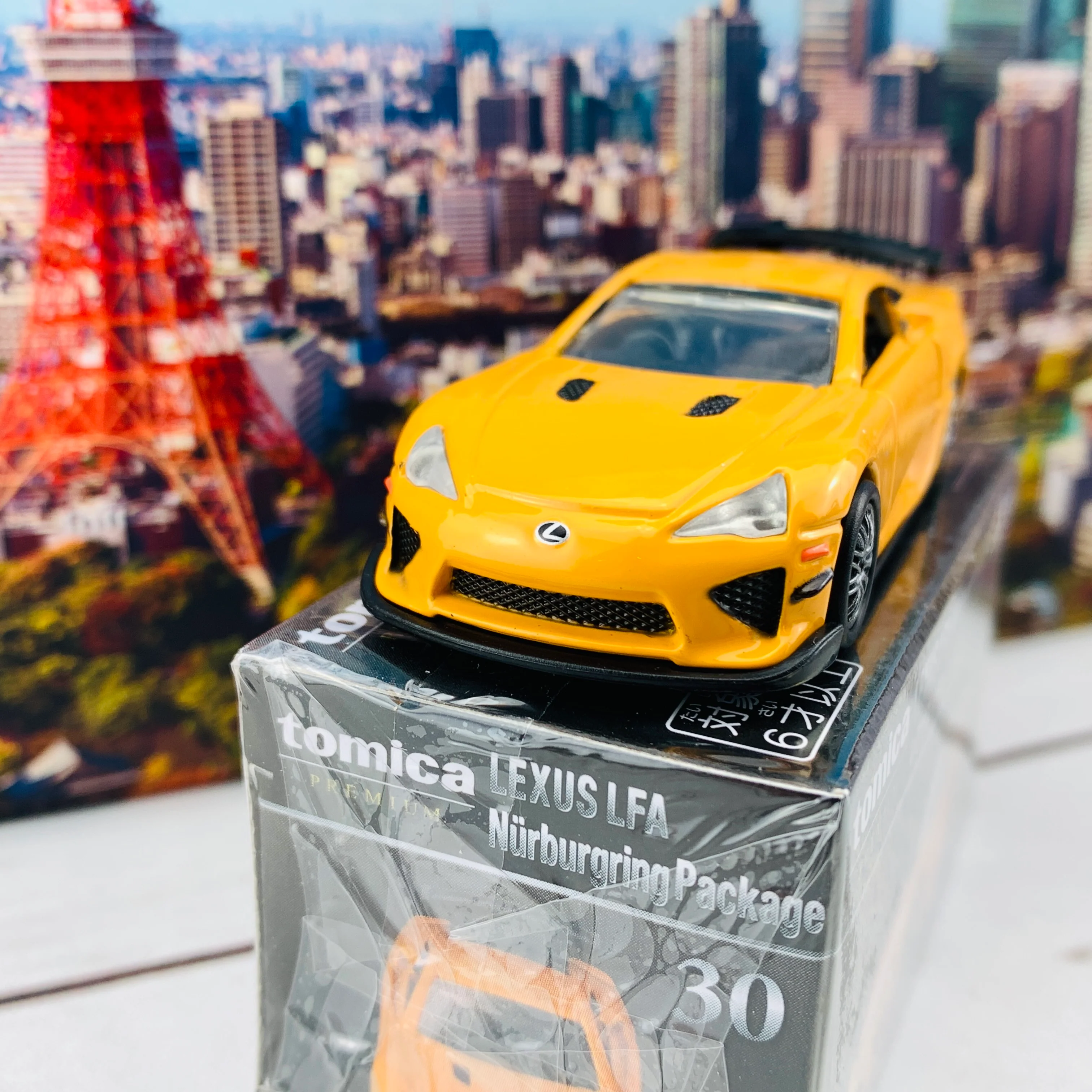 Tomica Premium 30 LEXUS LFA Nürburgring Package - Image 3