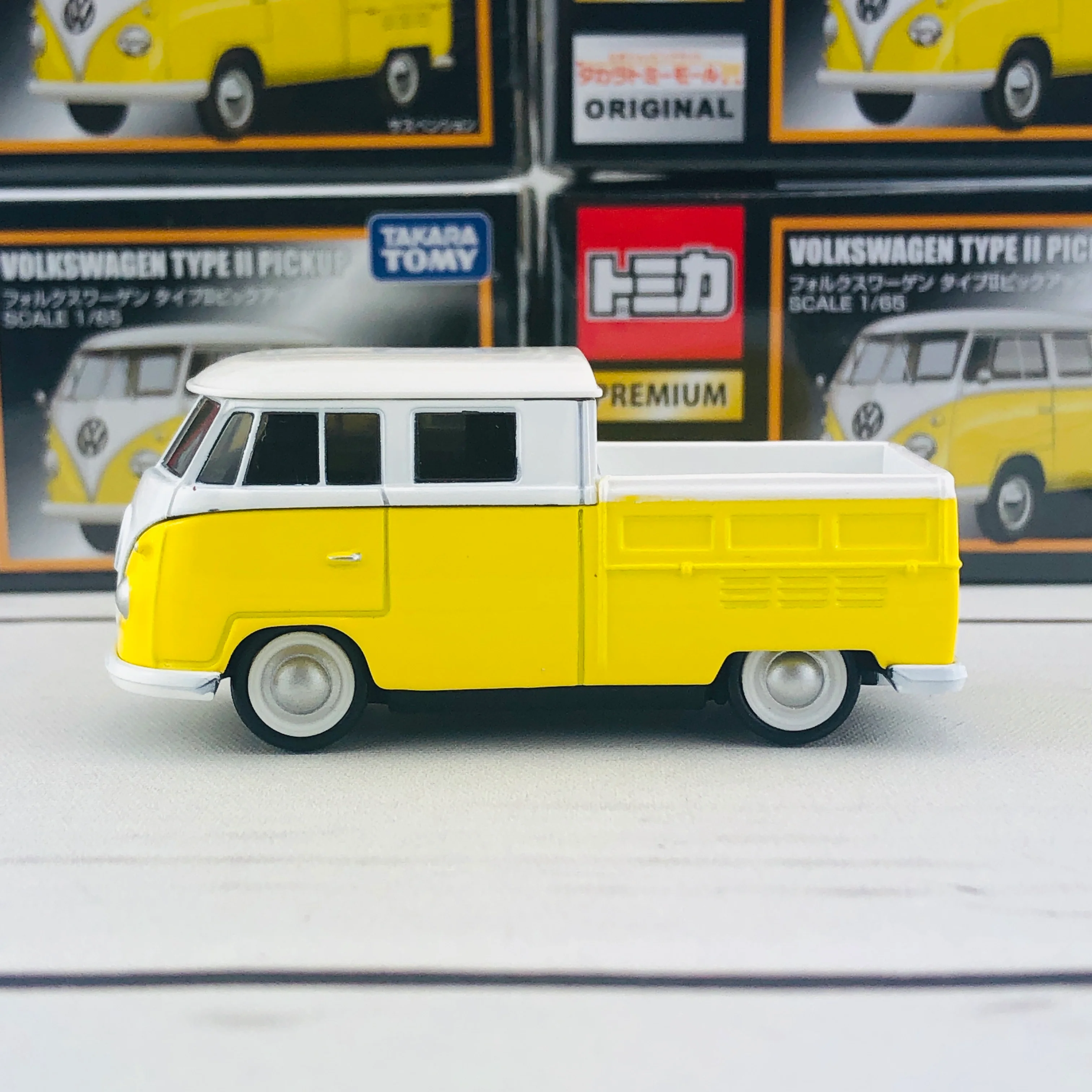 TAKARA TOMY Mall Original Tomica Premium VOLKSWAGEN TYPE II Pickup Yellow - Image 2