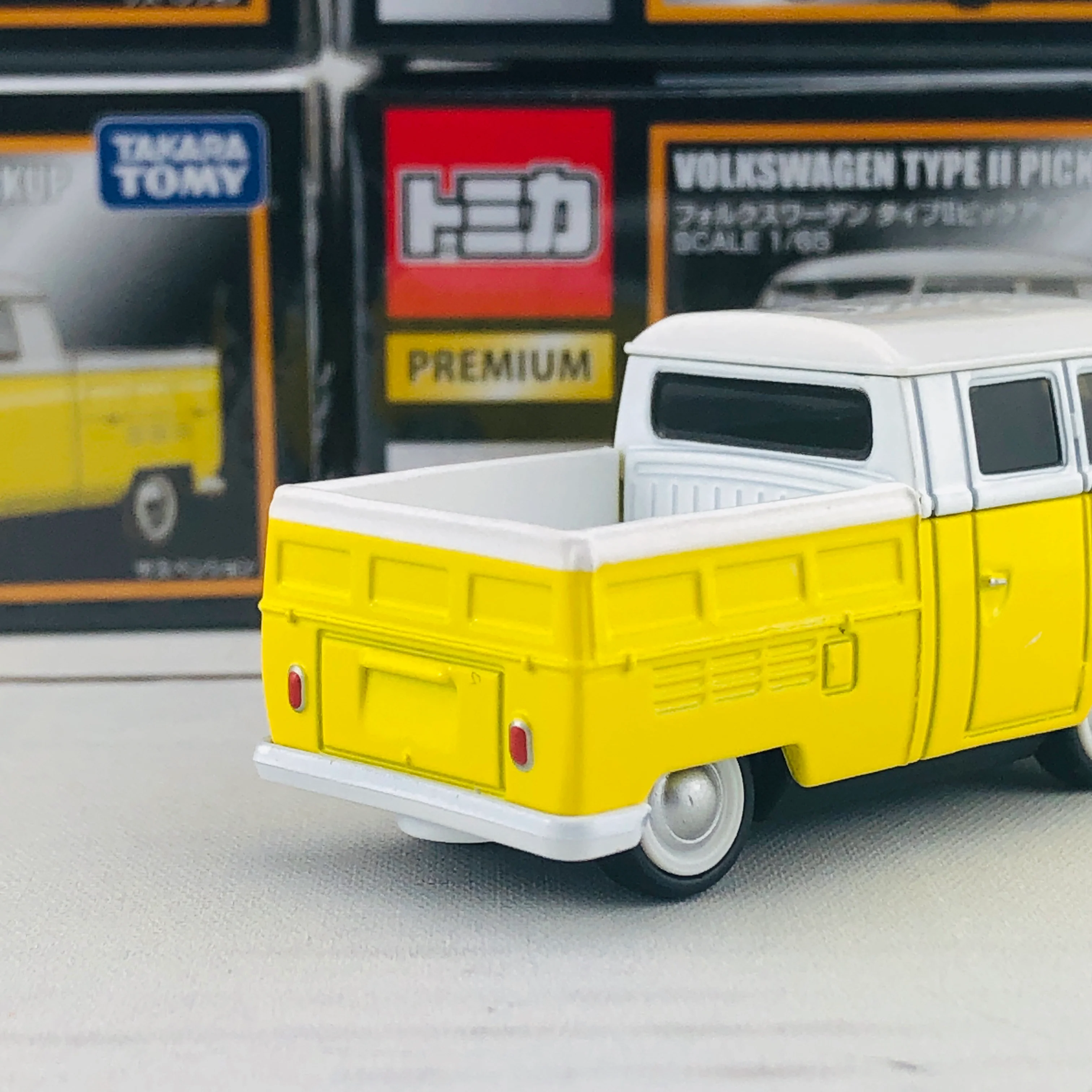 TAKARA TOMY Mall Original Tomica Premium VOLKSWAGEN TYPE II Pickup Yellow - Image 4