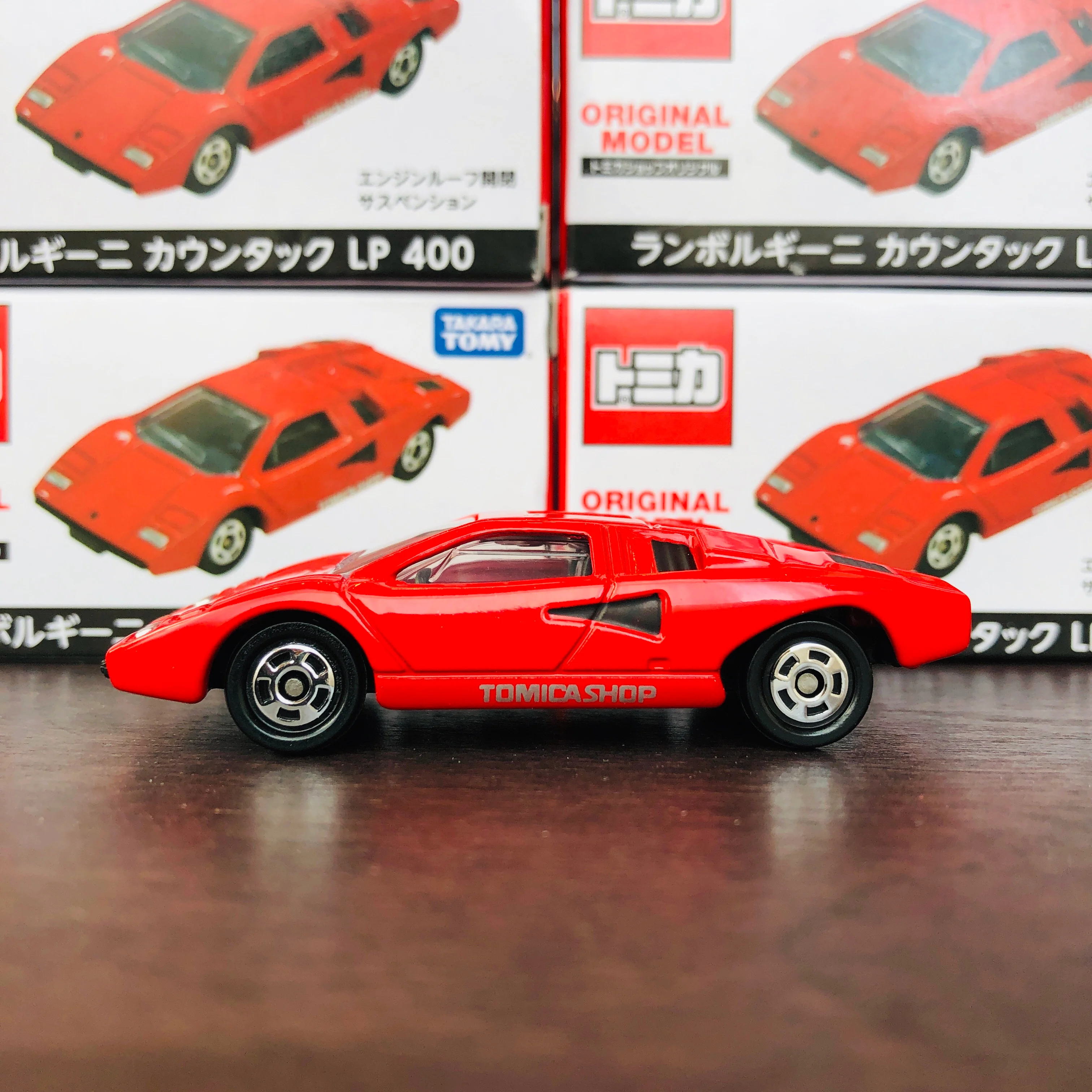 Tomica Shop Original Model Lamborghini Countach LP400 - Image 2