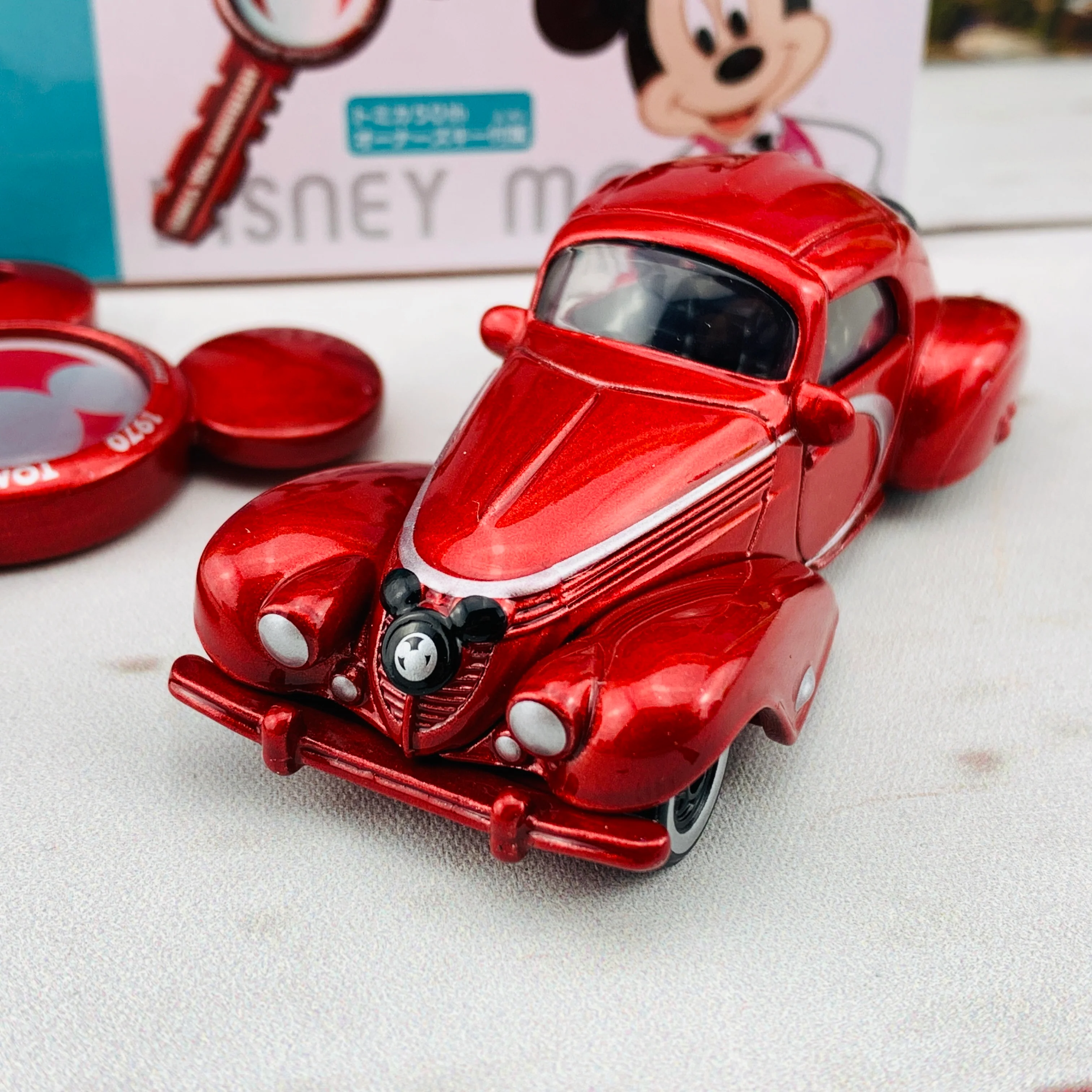 Tomica Shop Original Tomica 50th Anniversary Edition Disney Motors Dream Star III Mickey Mouse Key Set - Image 4