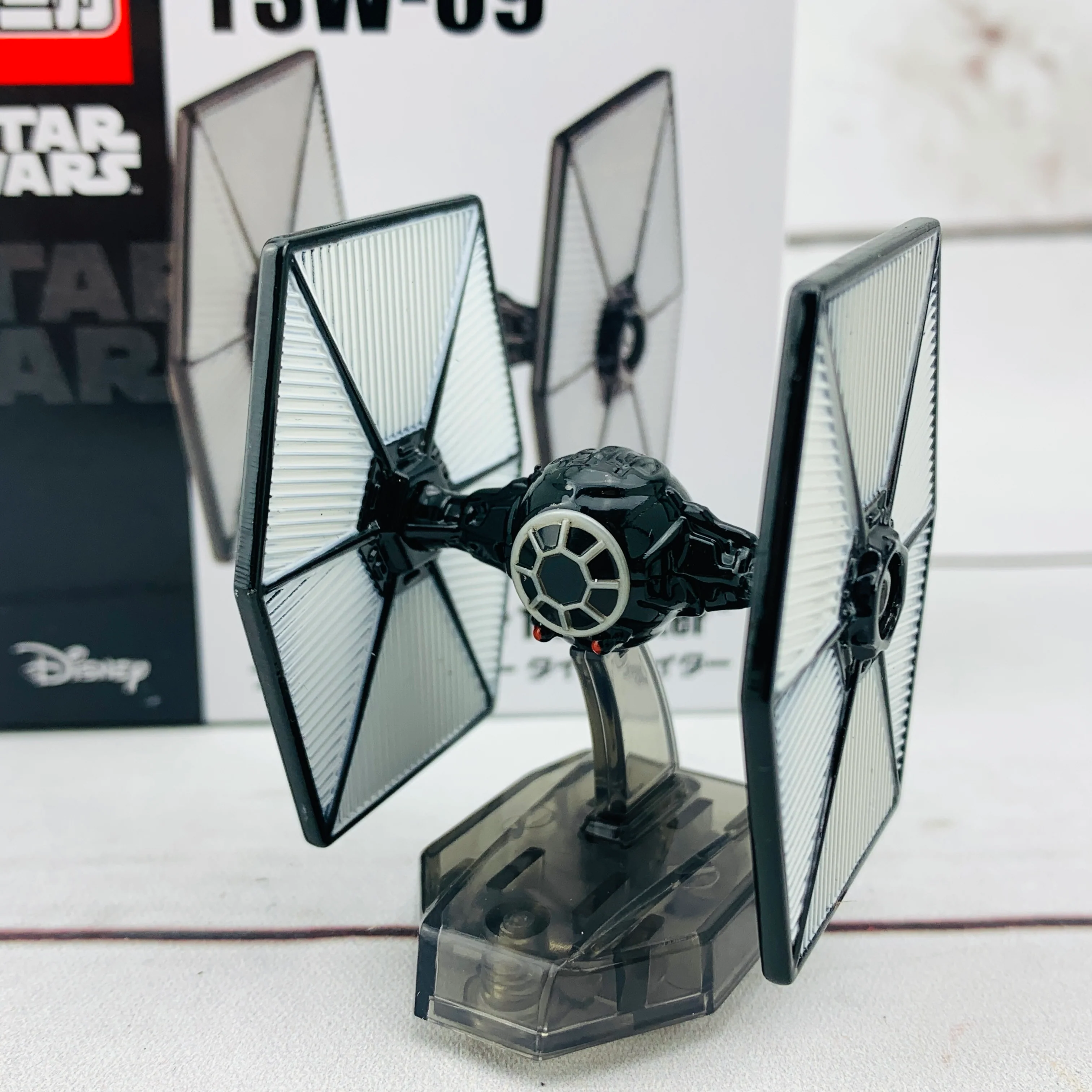 TOMICA STAR WARS TSW-09 First Order TIE Fighter - Image 2