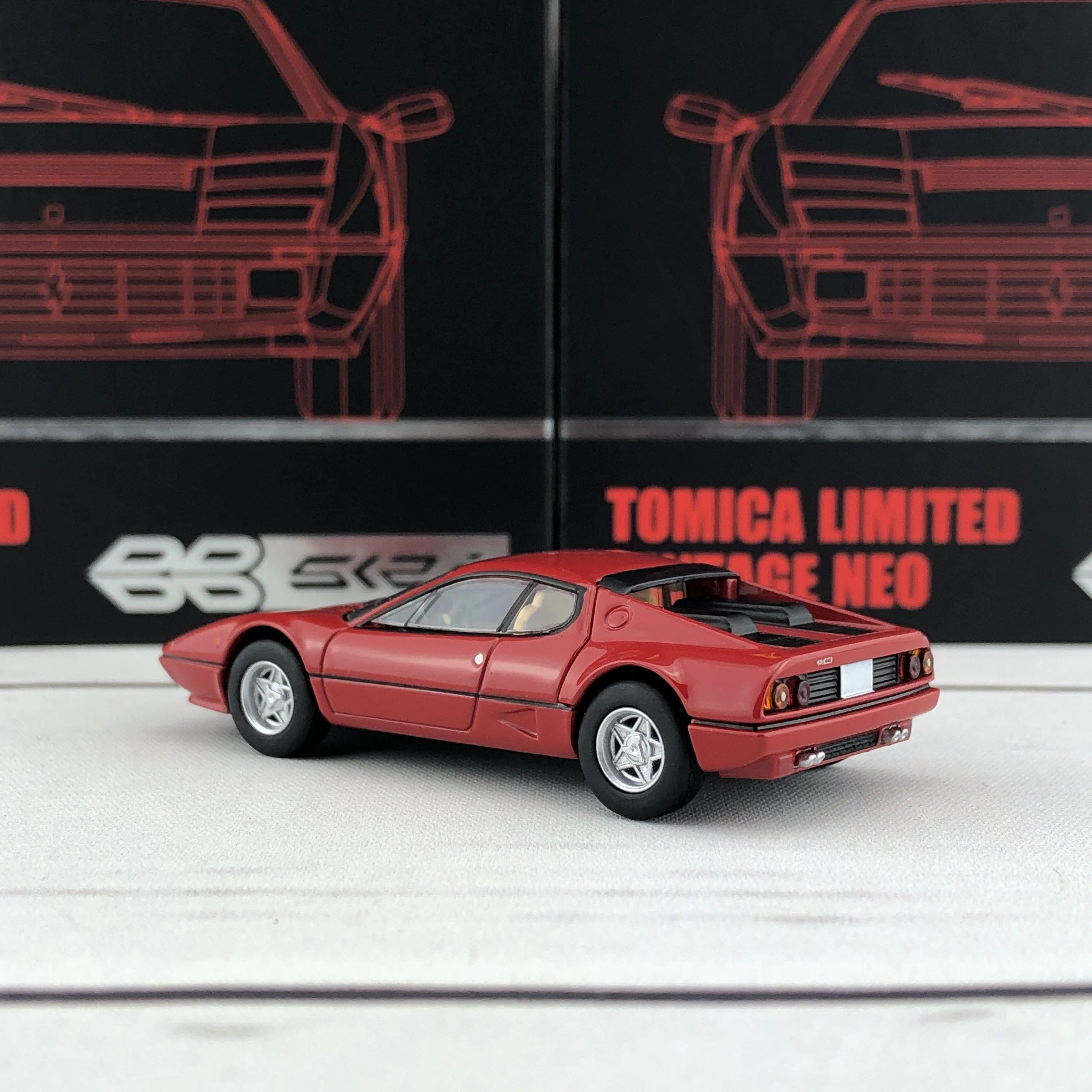 Tomica Tomytec Limited Vintage Neo 1/64 512i BB RED (4543736306184) - Image 4