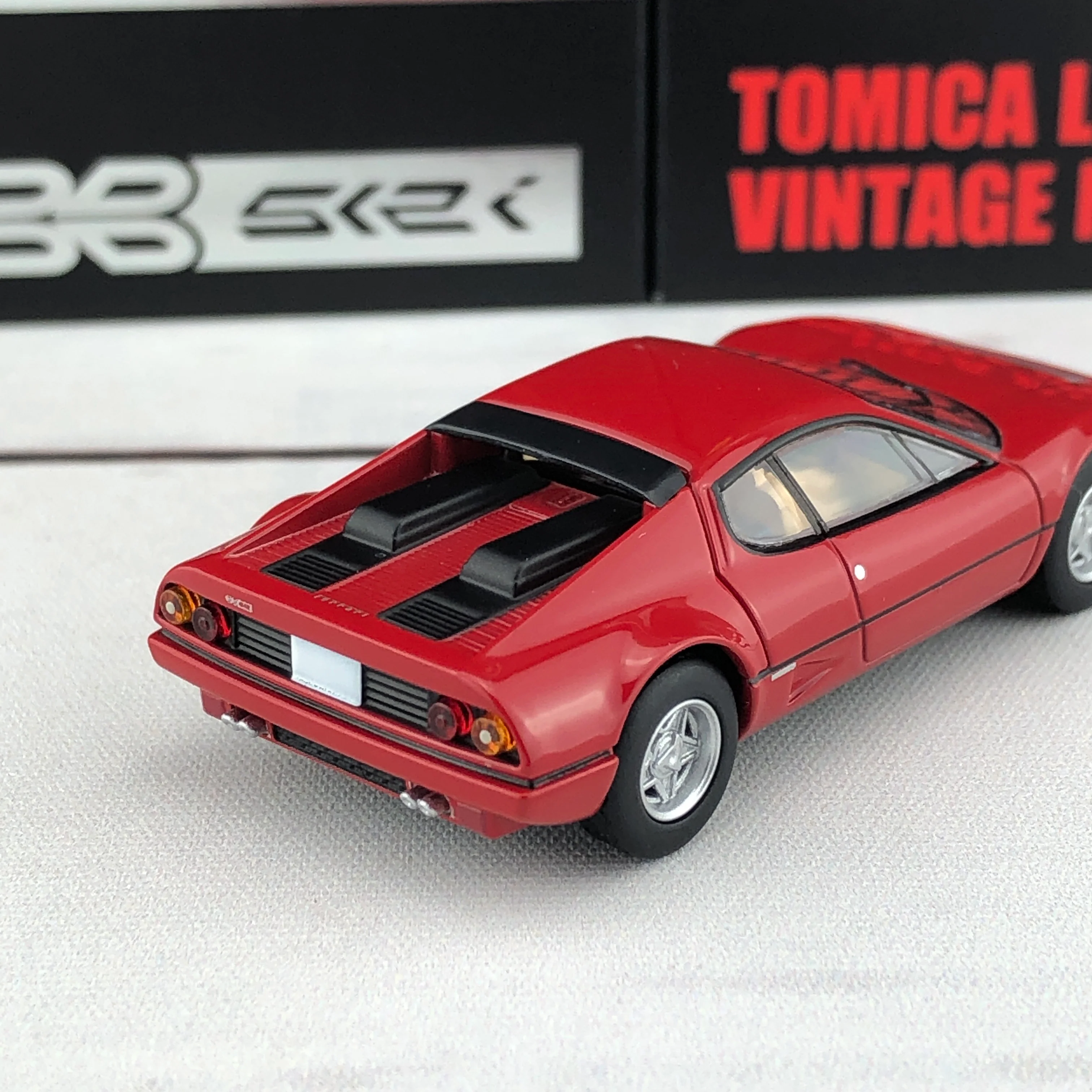 Tomica Tomytec Limited Vintage Neo 1/64 512i BB RED (4543736306184) - Image 5