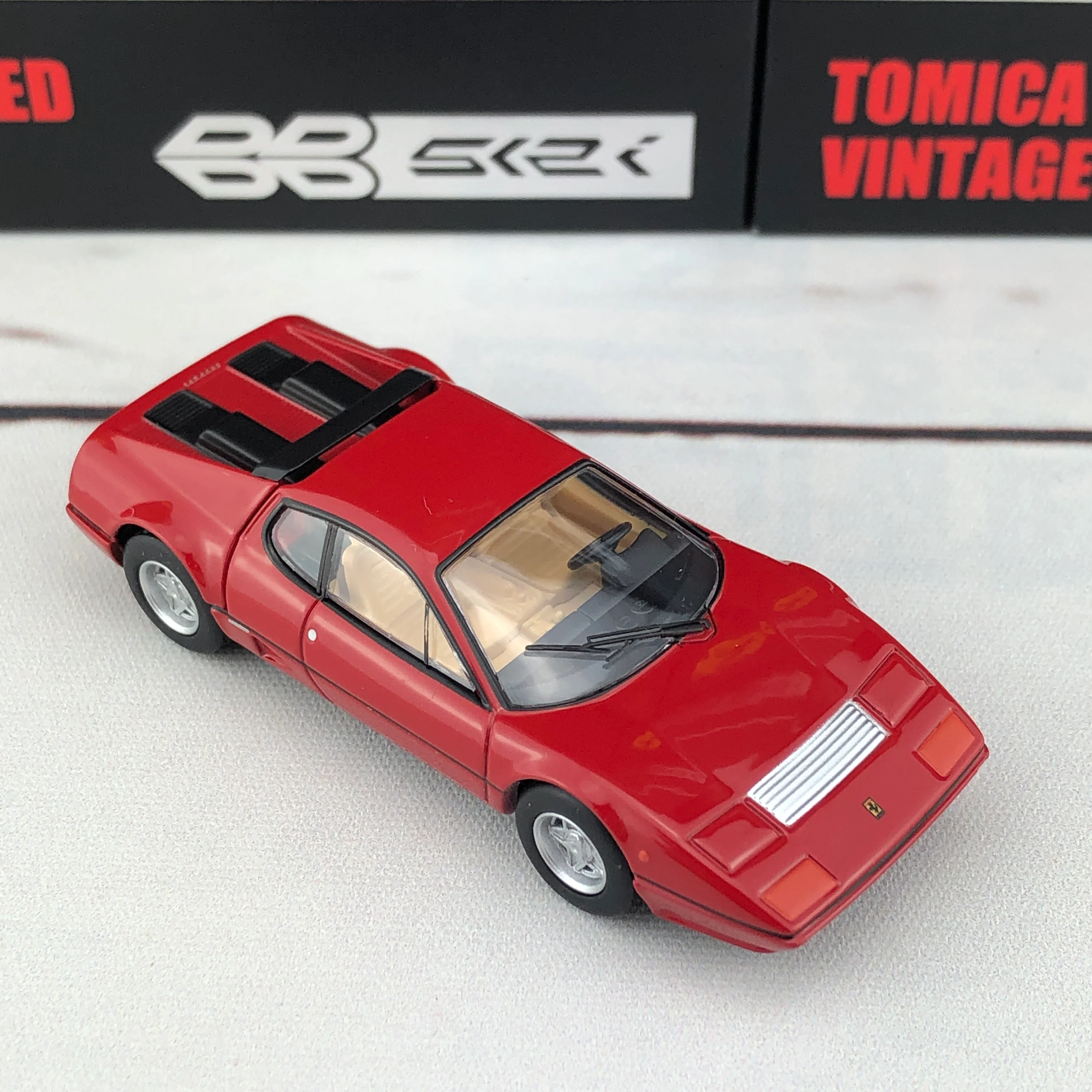 Tomica Tomytec Limited Vintage Neo 1/64 512i BB RED (4543736306184) - Image 6
