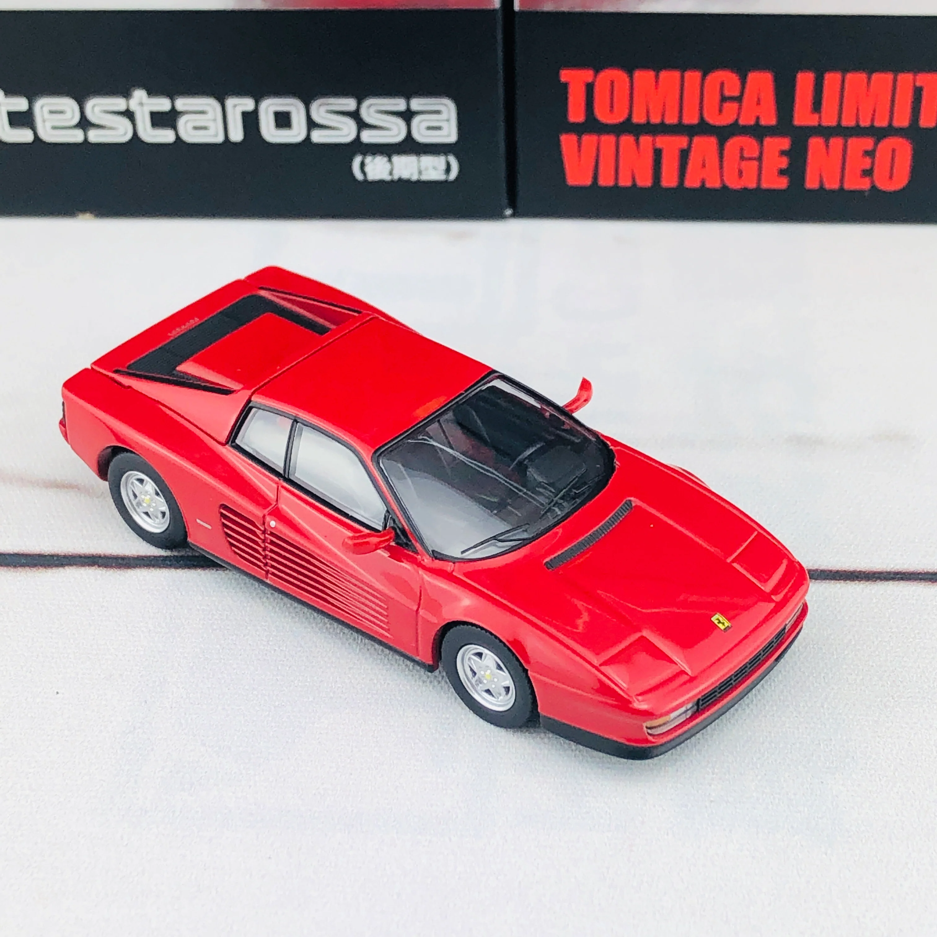 Tomytec Tomica Limited Vintage Neo 1/64 Ferrari Testarossa (RED) 45437363011370 - Image 6