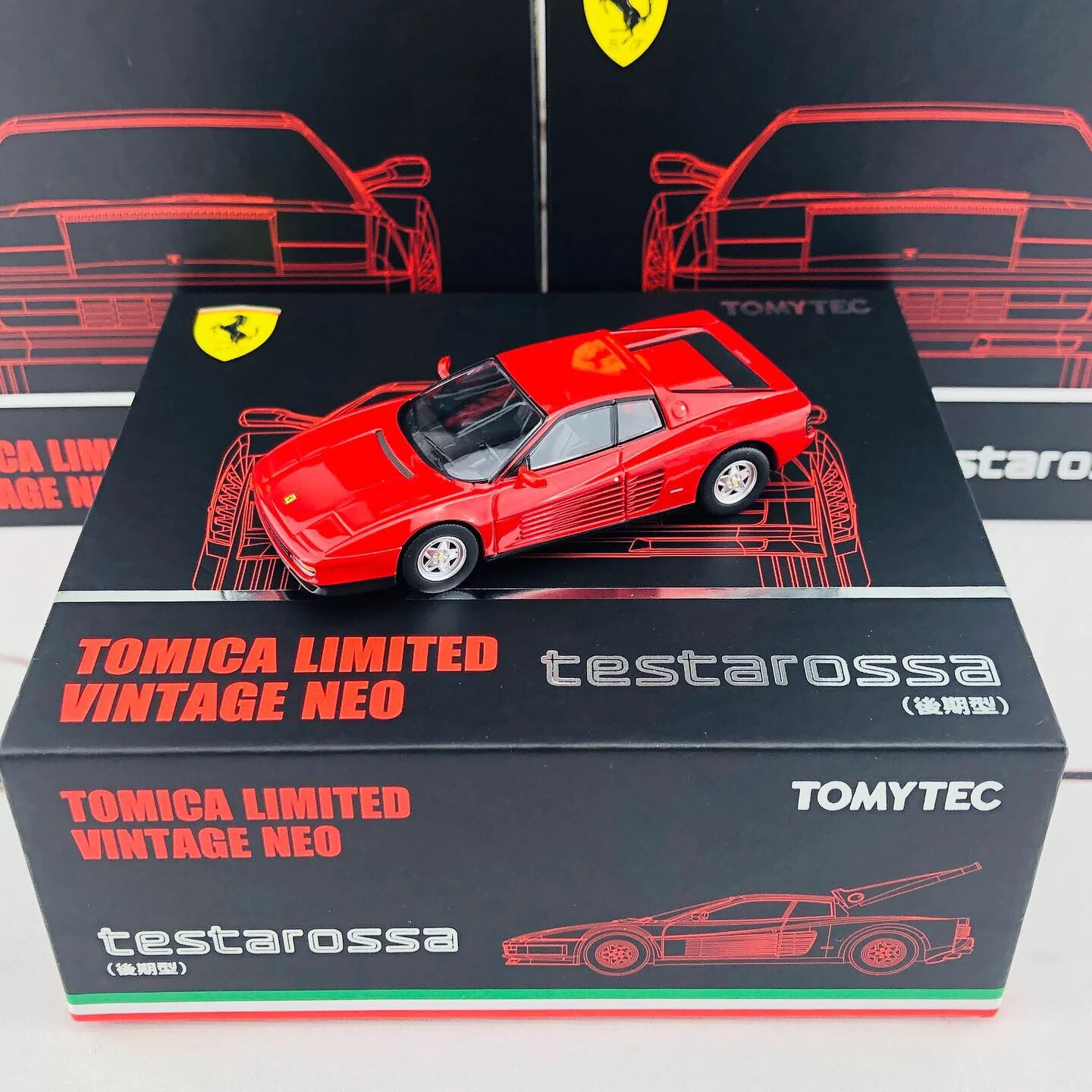 Tomytec Tomica Limited Vintage Neo 1/64 Ferrari Testarossa (RED) 45437363011370 - Image 8