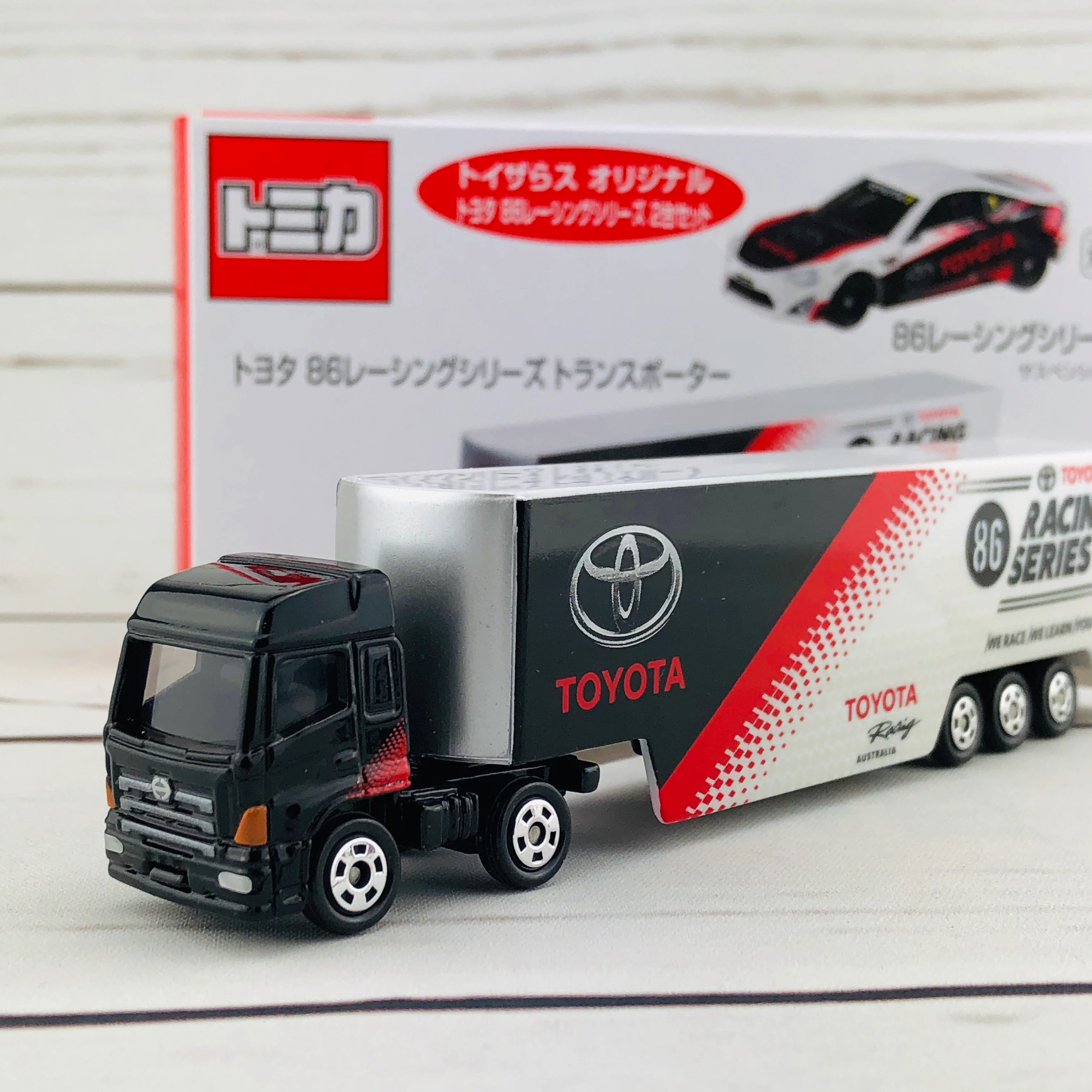 Tomica Toyota 86 Racing Series Set (Toysrus Japan Exclusive) - Image 3