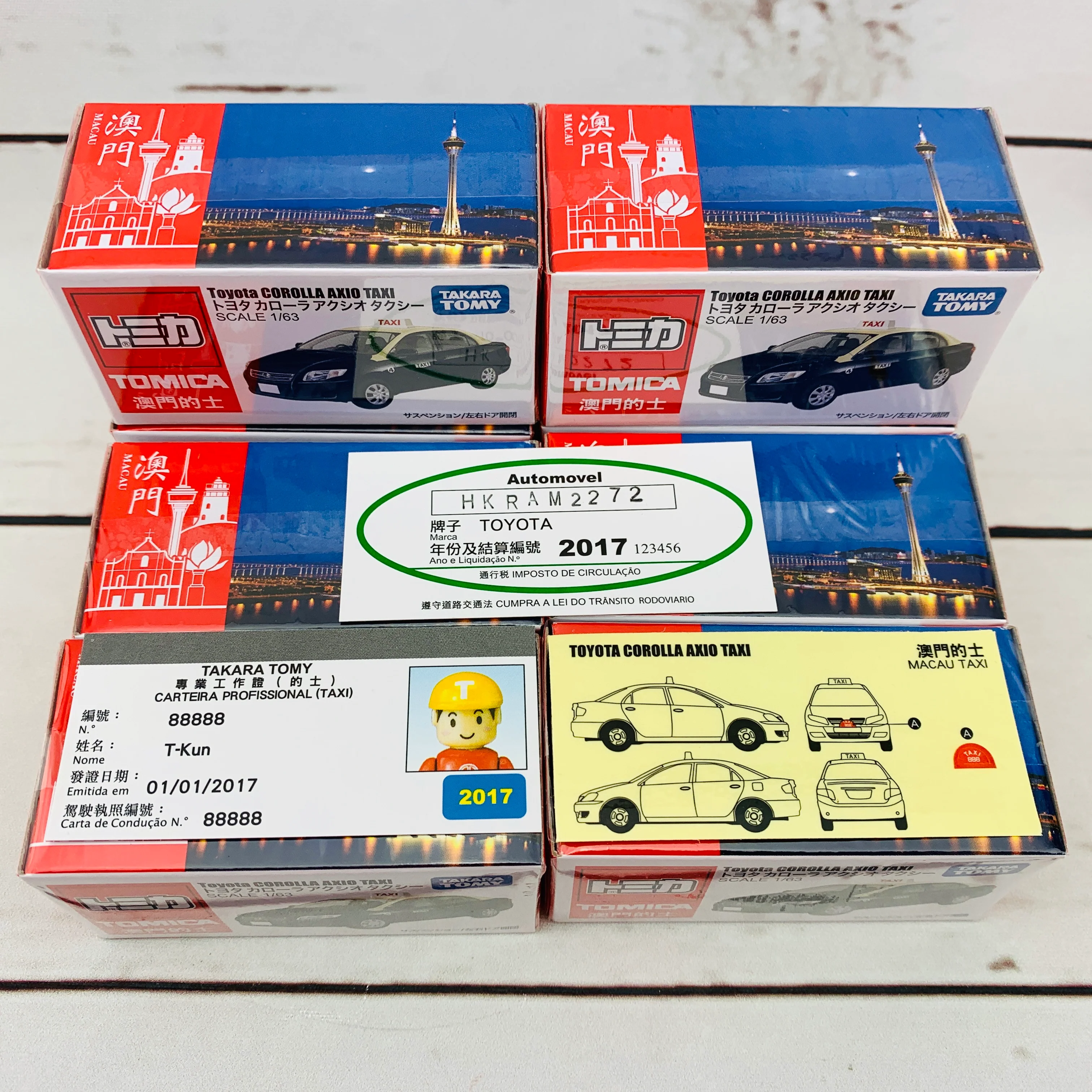 TOMICA Toyota Corolla Axio Taxi (Macau) 澳門的士 - Image 3
