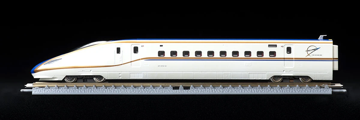 TOMIX FIRST CAR MUSEUM JR W7 Hokuriku SHINKANSEN "Kagayaki" FM-007 - Image 3
