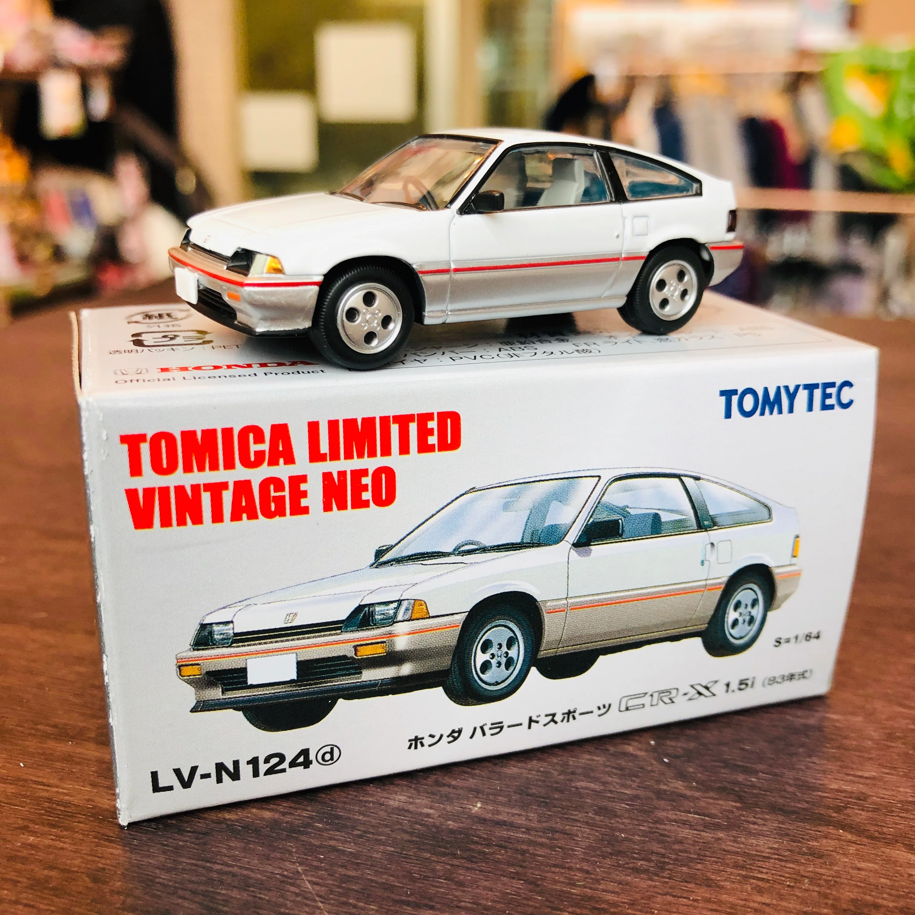 Tomica Limited Vintage Neo TOMYTEC 1/64 LV-N124d HONDA BALLADE SPORTS CRX (WHITE & SILVER) - Image 7