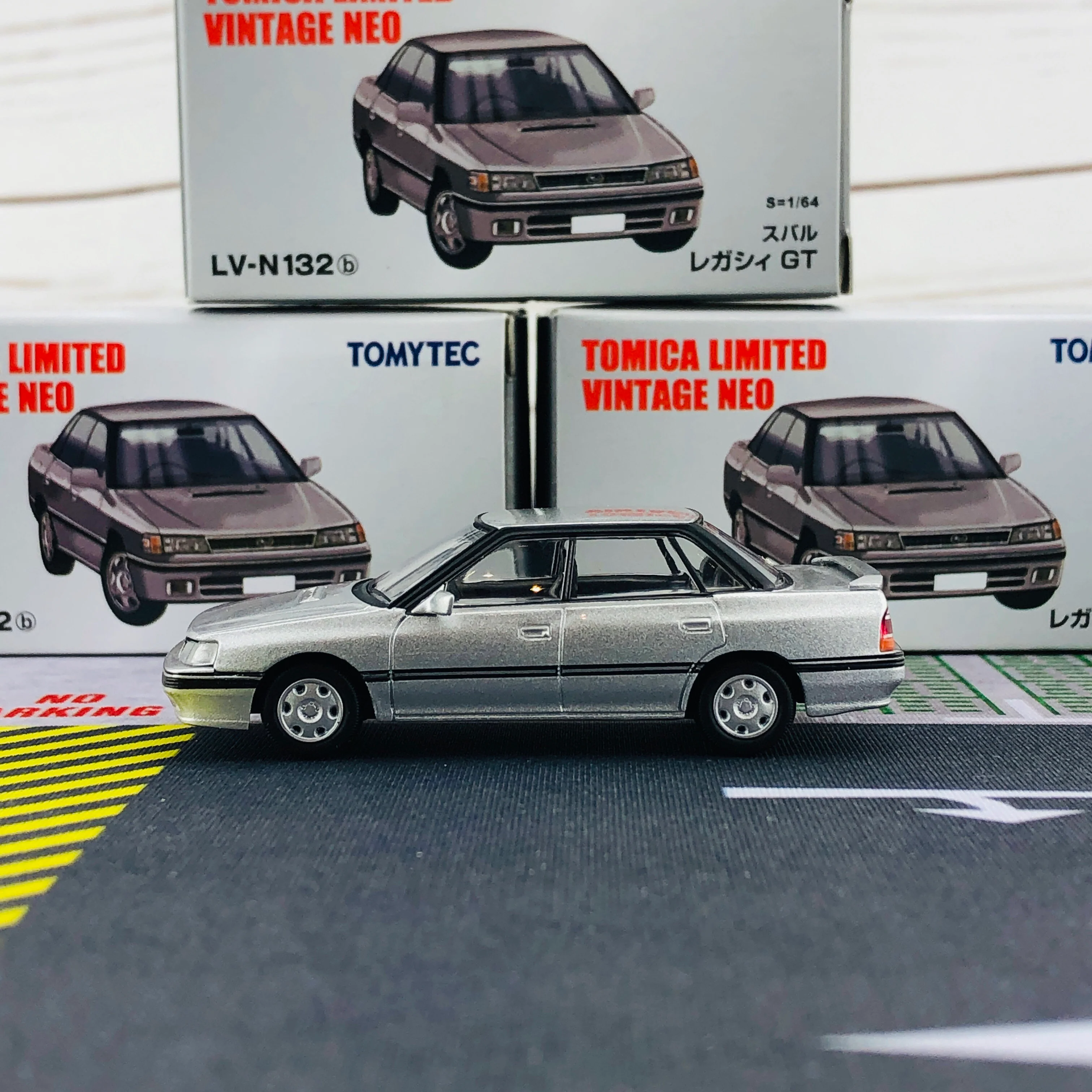 TOMYTEC Tomica Limited Vintage Neo Subaru Legacy GT Silver  LV-N132b - Image 3