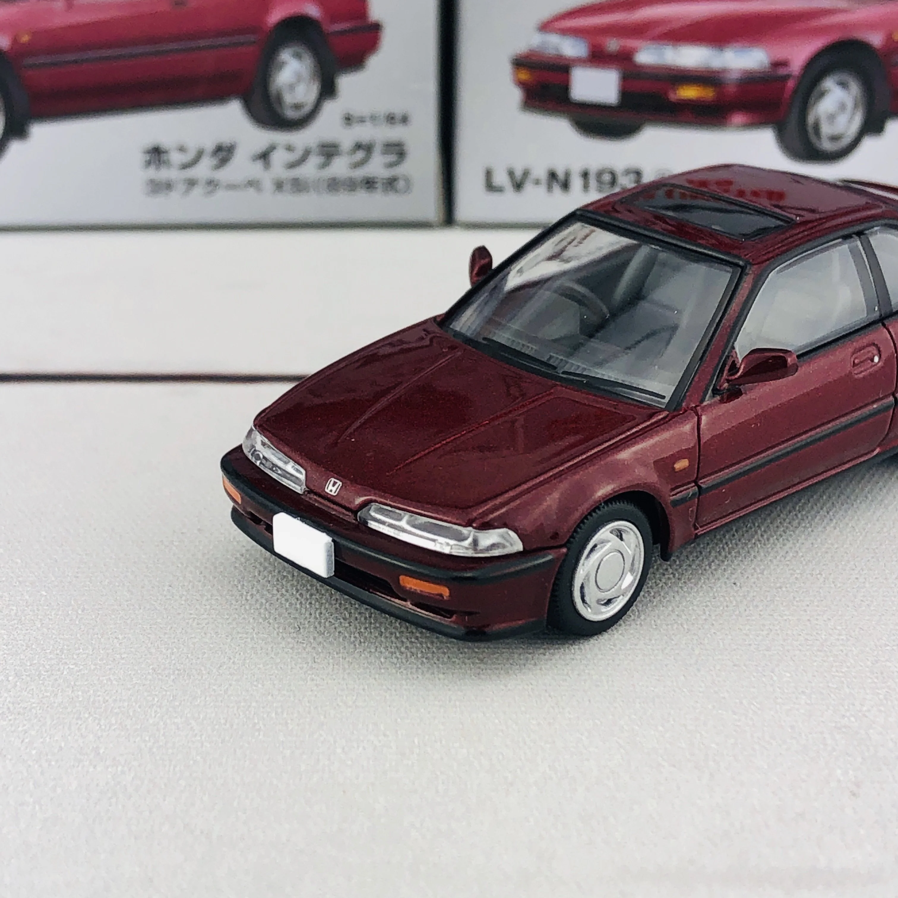 Tomytec Tomica Limited Vintage Neo 1/64 LV-N193a Honda Integra 3 Door Coupe XSi Red (1989) - Image 3