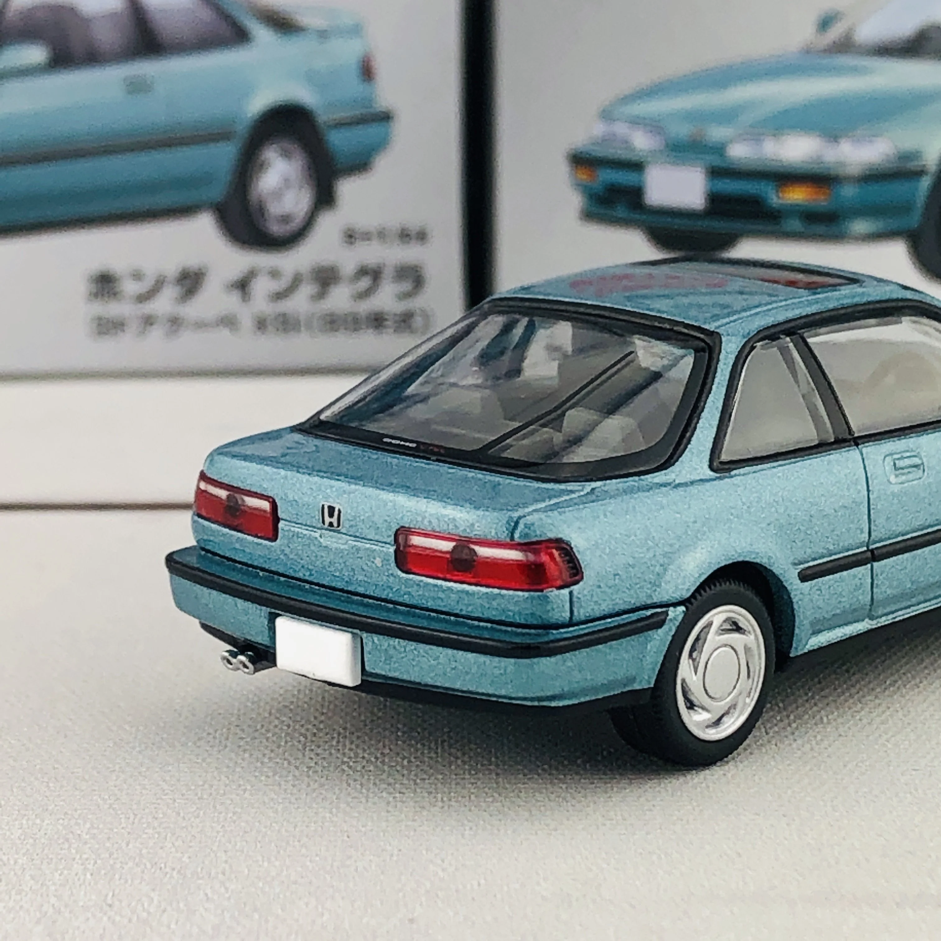 Tomytec Tomica Limited Vintage Neo 1/64 LV-N193b Honda Integra 3 Door Coupe XSi Blue (1989) - Image 5