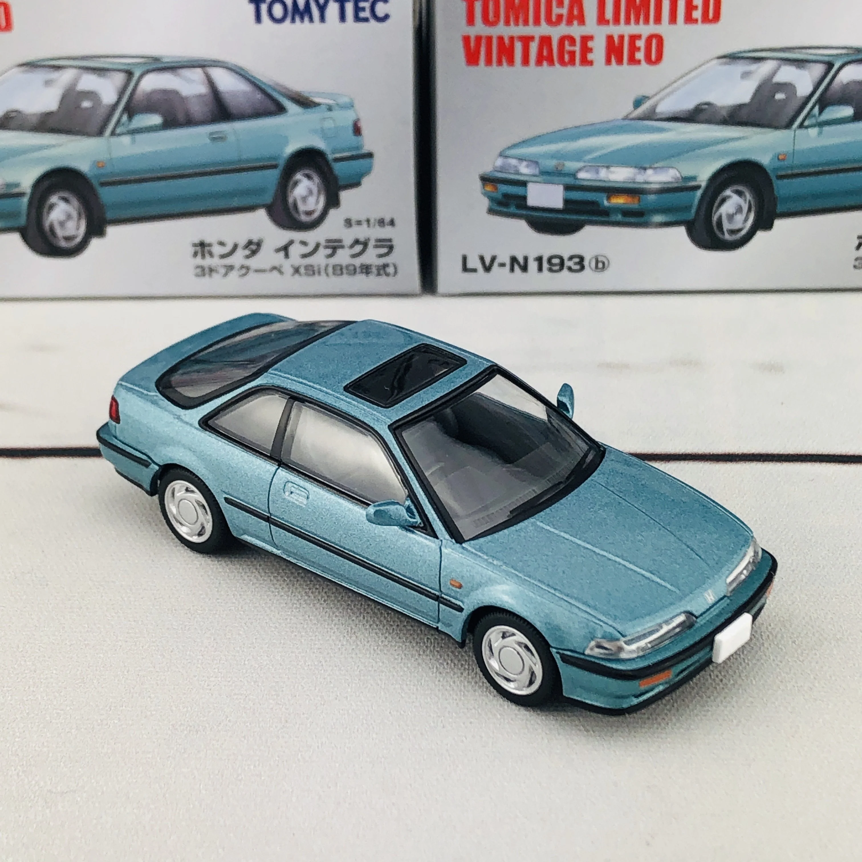 Tomytec Tomica Limited Vintage Neo 1/64 LV-N193b Honda Integra 3 Door Coupe XSi Blue (1989) - Image 6