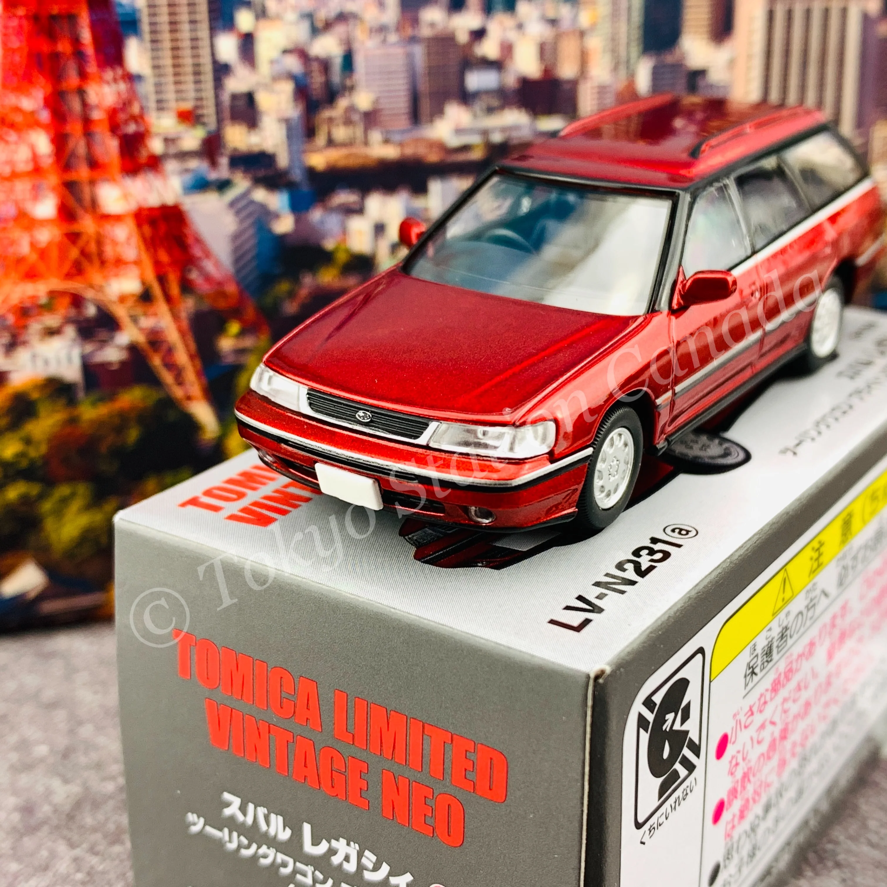 TOMYTEC TOMICA LIMITED VINTAGE NEO 1/64 Subaru Legacy Touring Wagon Brighton 220 Red (1992) LV-N231a - Image 2