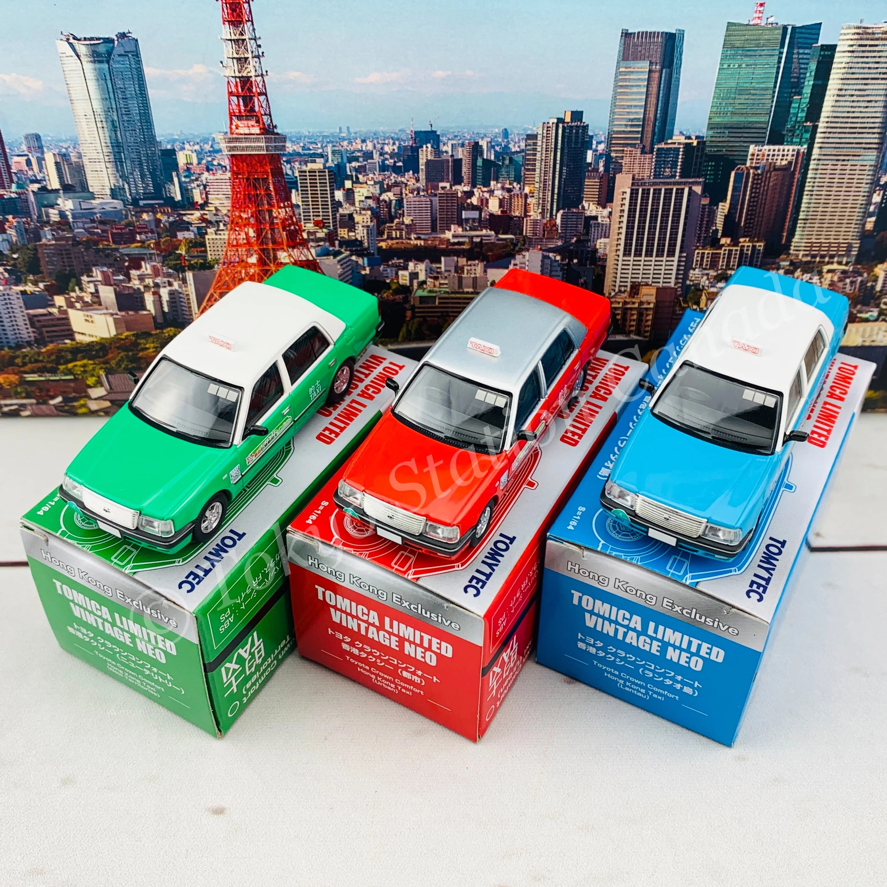 Tomytec Tomica Limited Vintage Neo 1/64 TOYOTA CROWN COMFORT Hong Kong TAXI Set of 3 (Hong Kong Exclusive) - Image 4